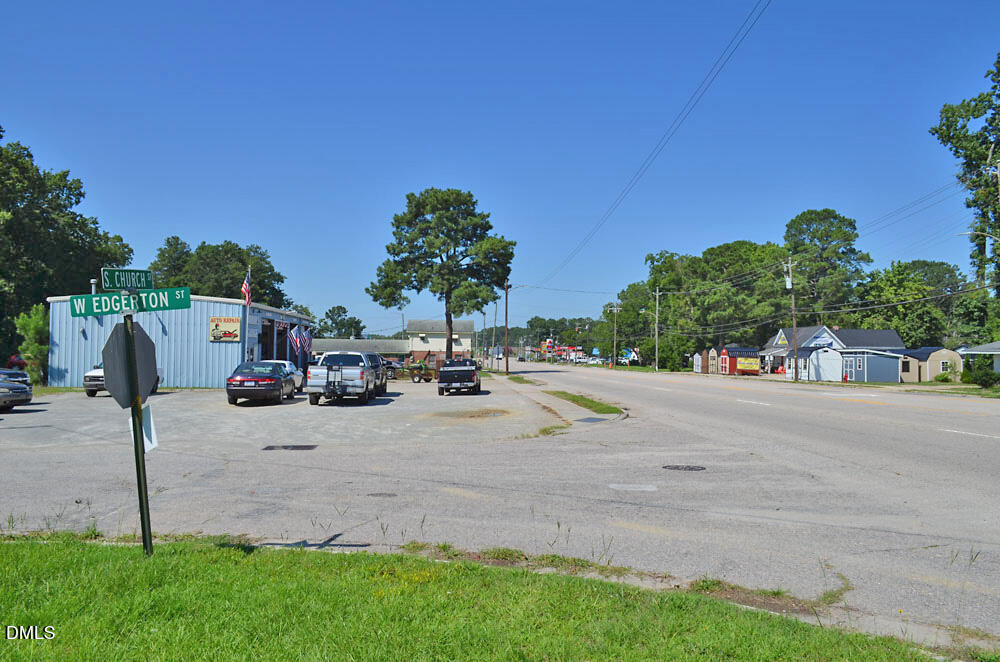 main property photo 15