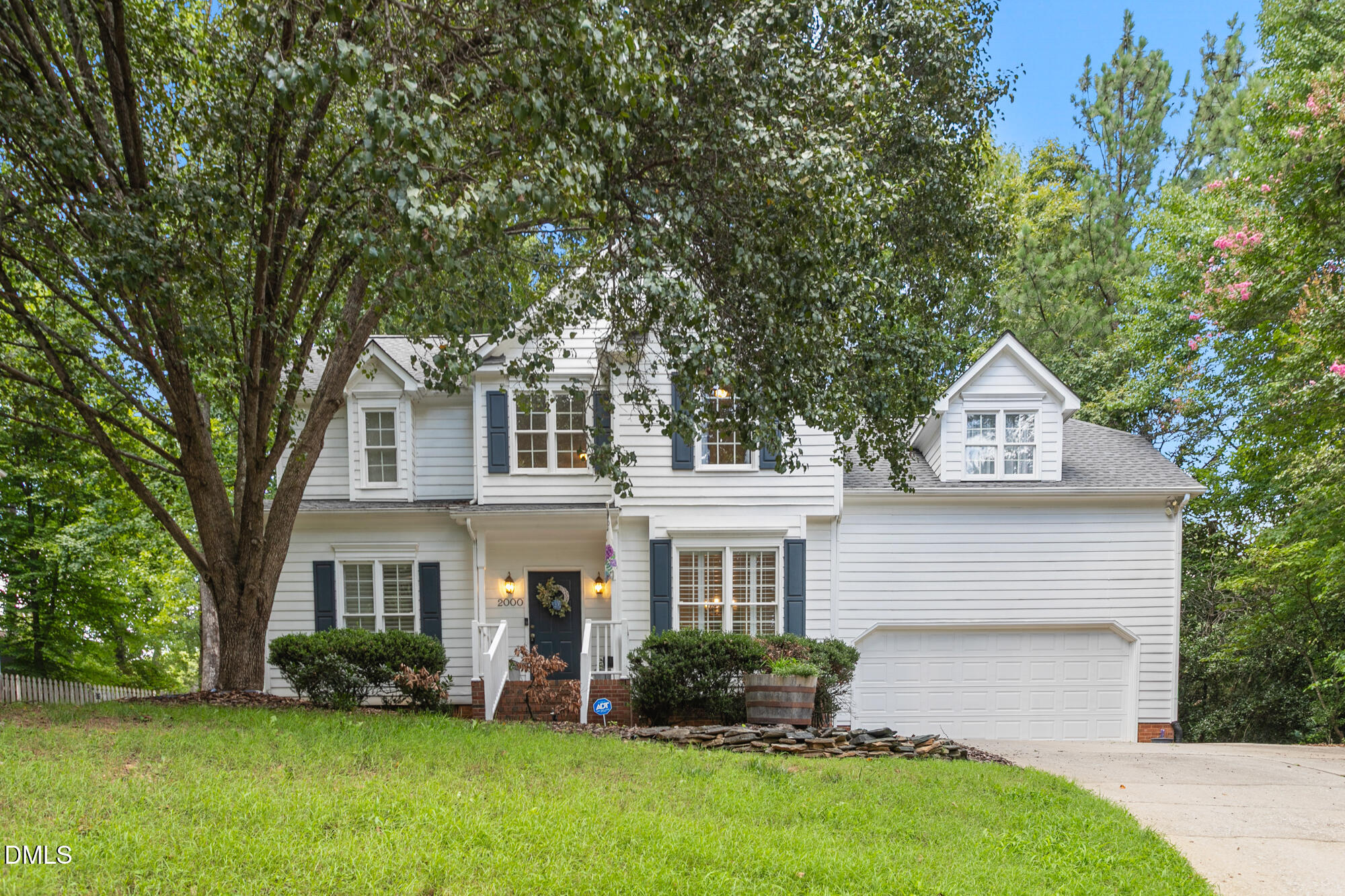 main property photo 2
