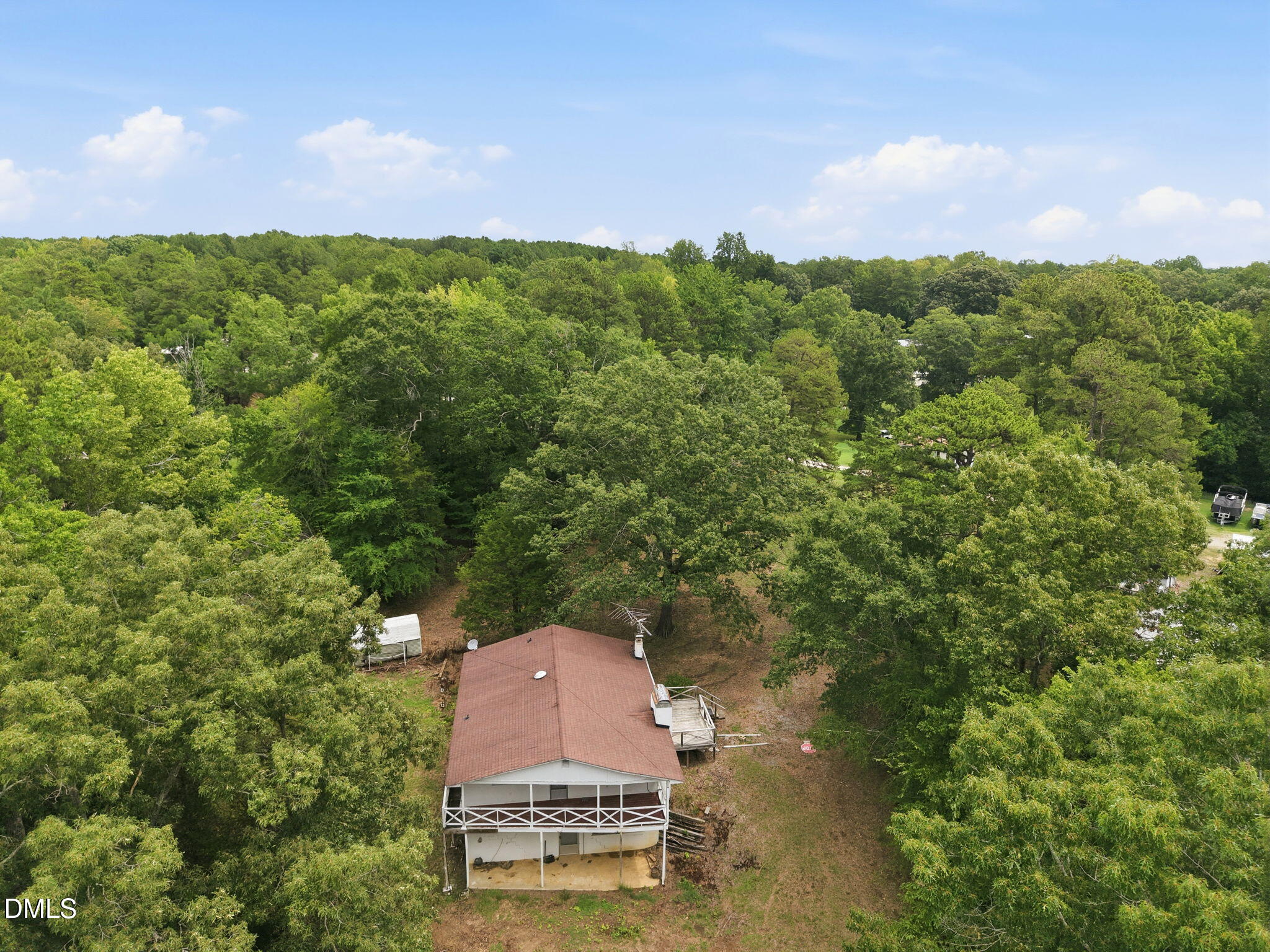 main property photo 18