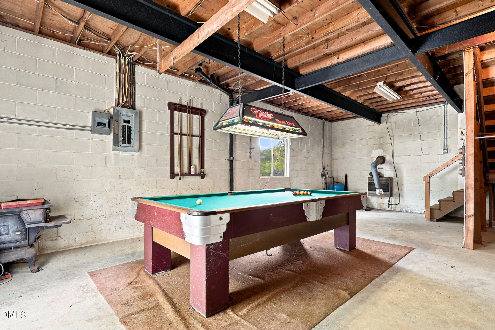 main property photo 25