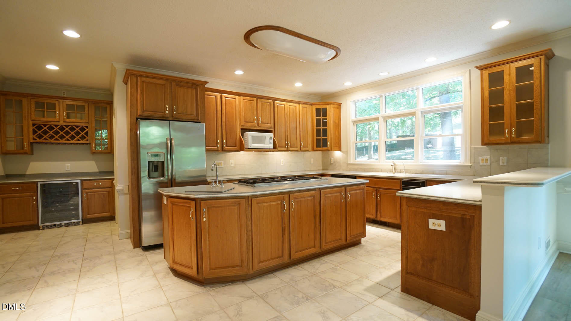 main property photo 40