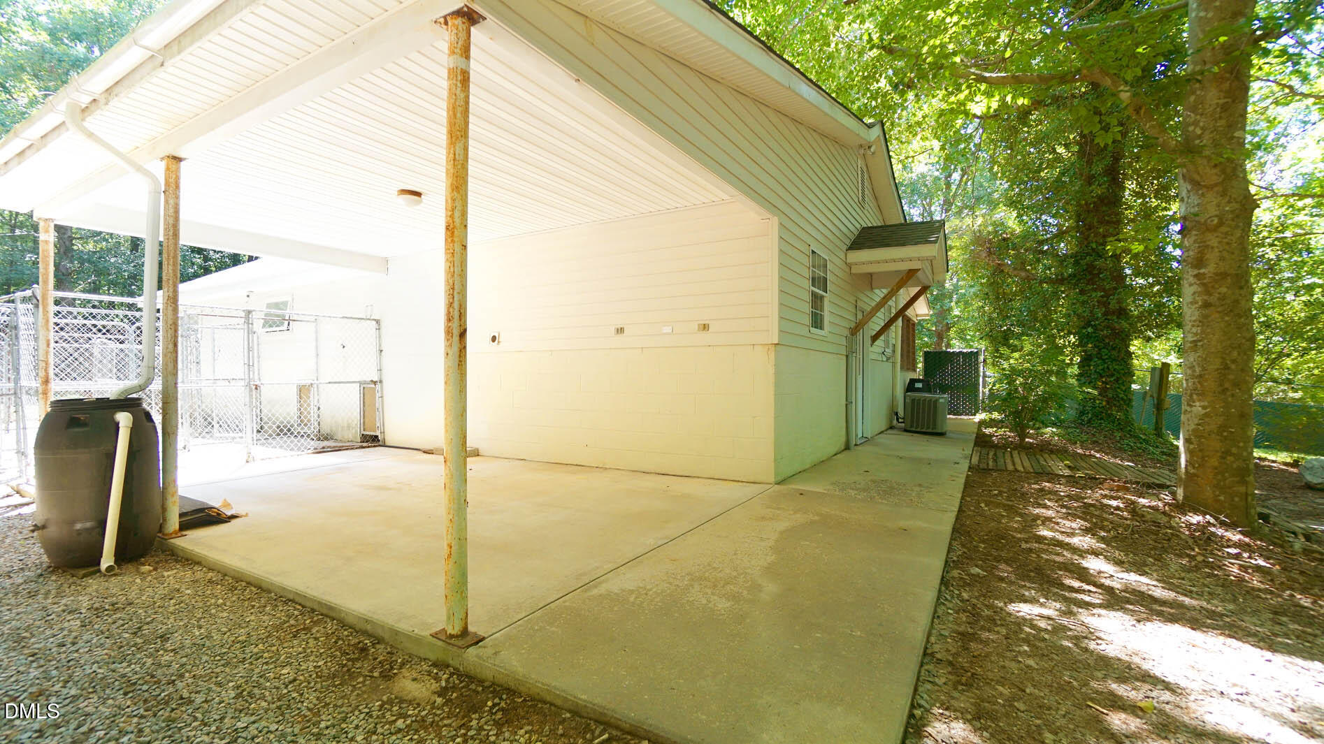 main property photo 61