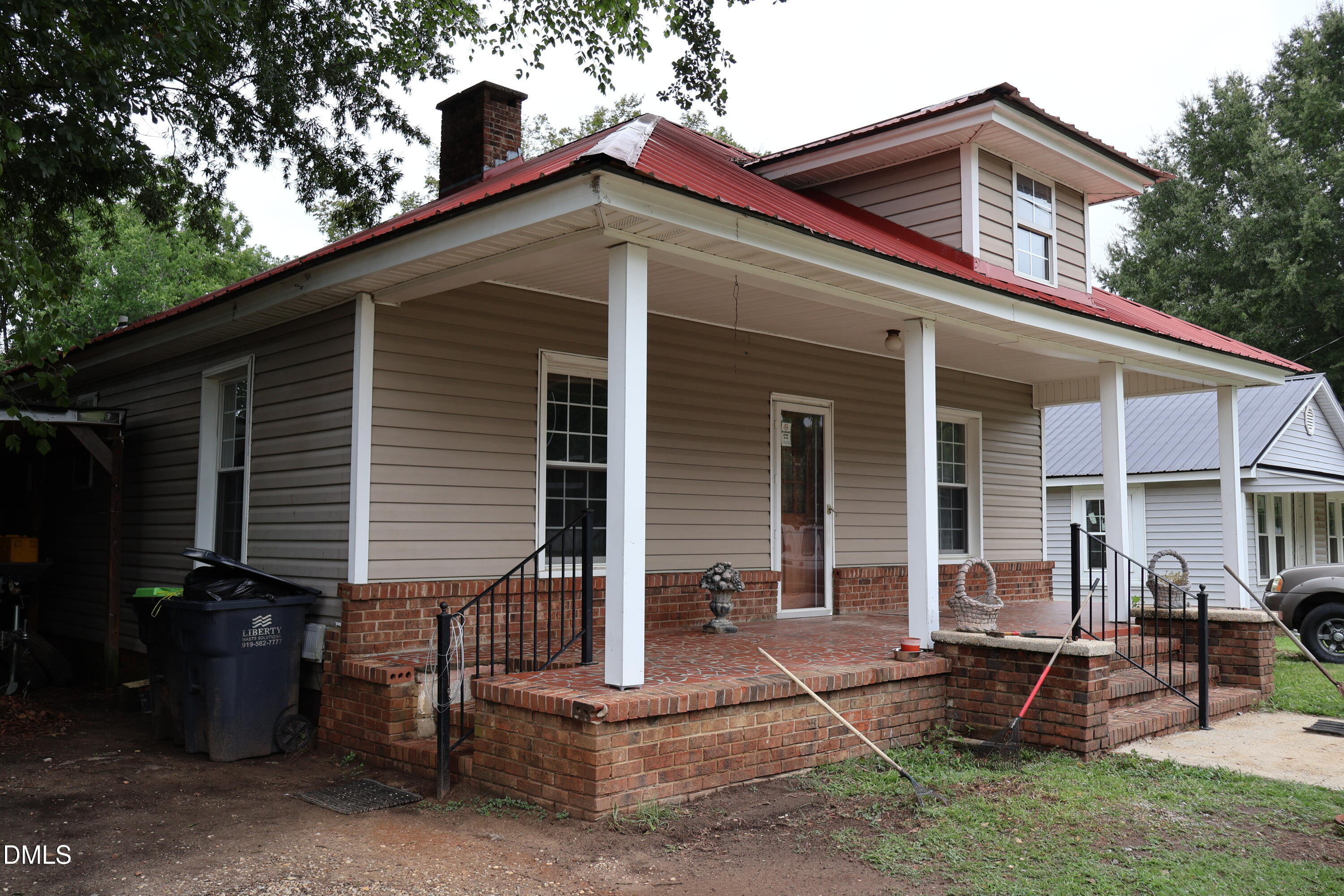 main property photo 1