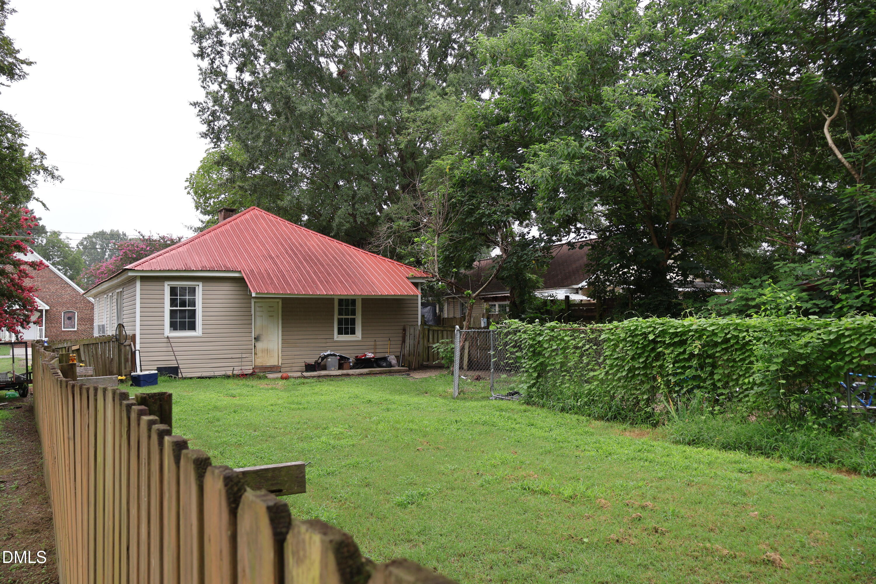 main property photo 21
