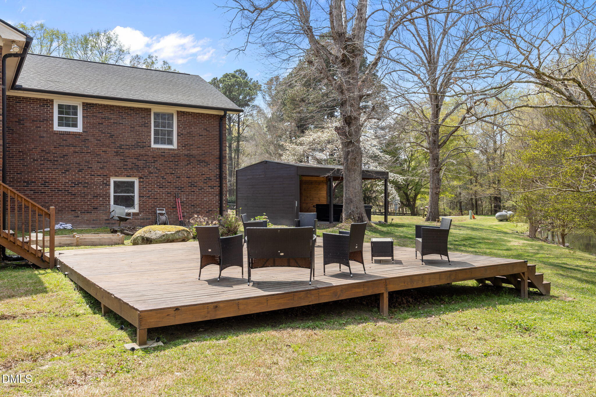 main property photo 38