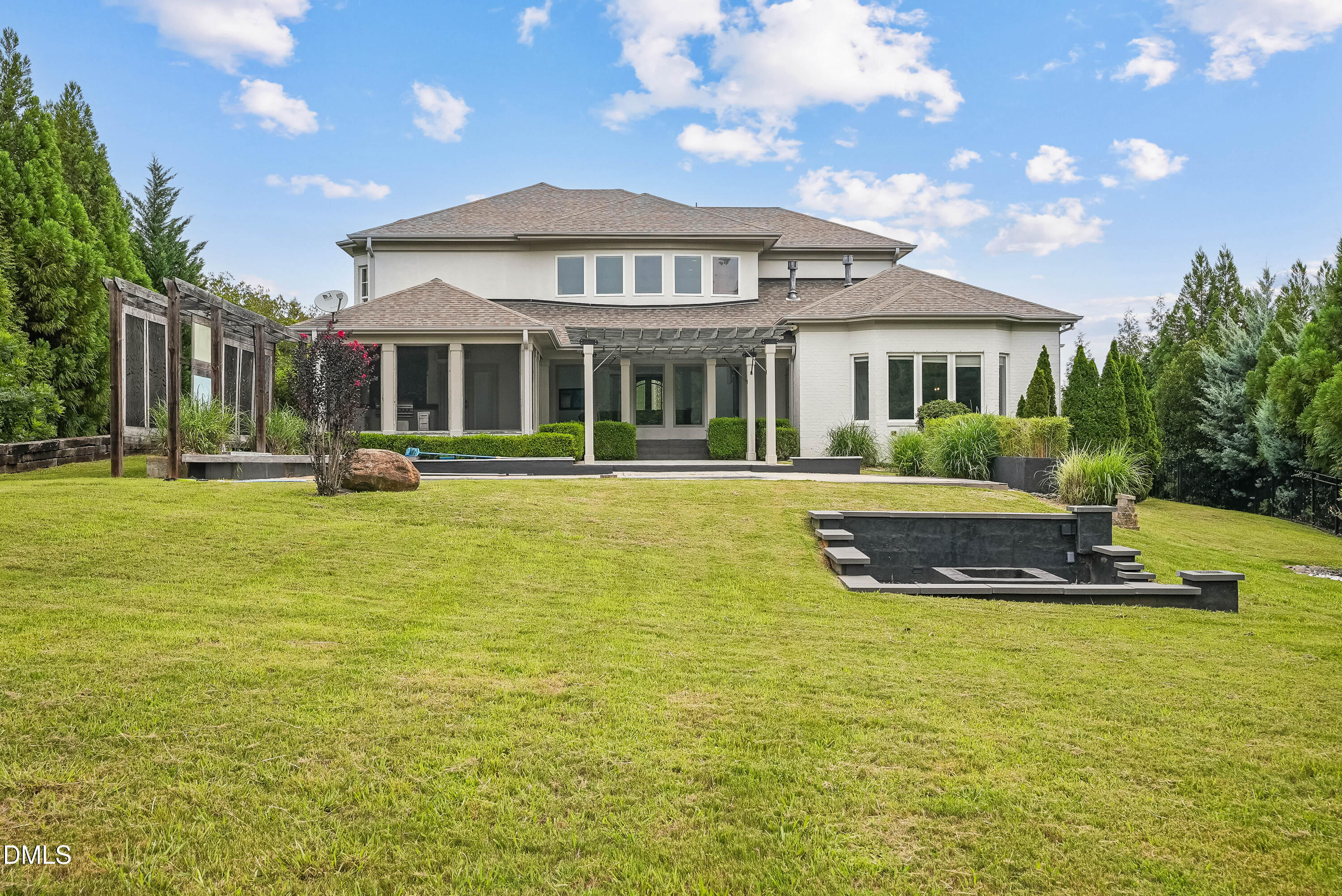 main property photo 81