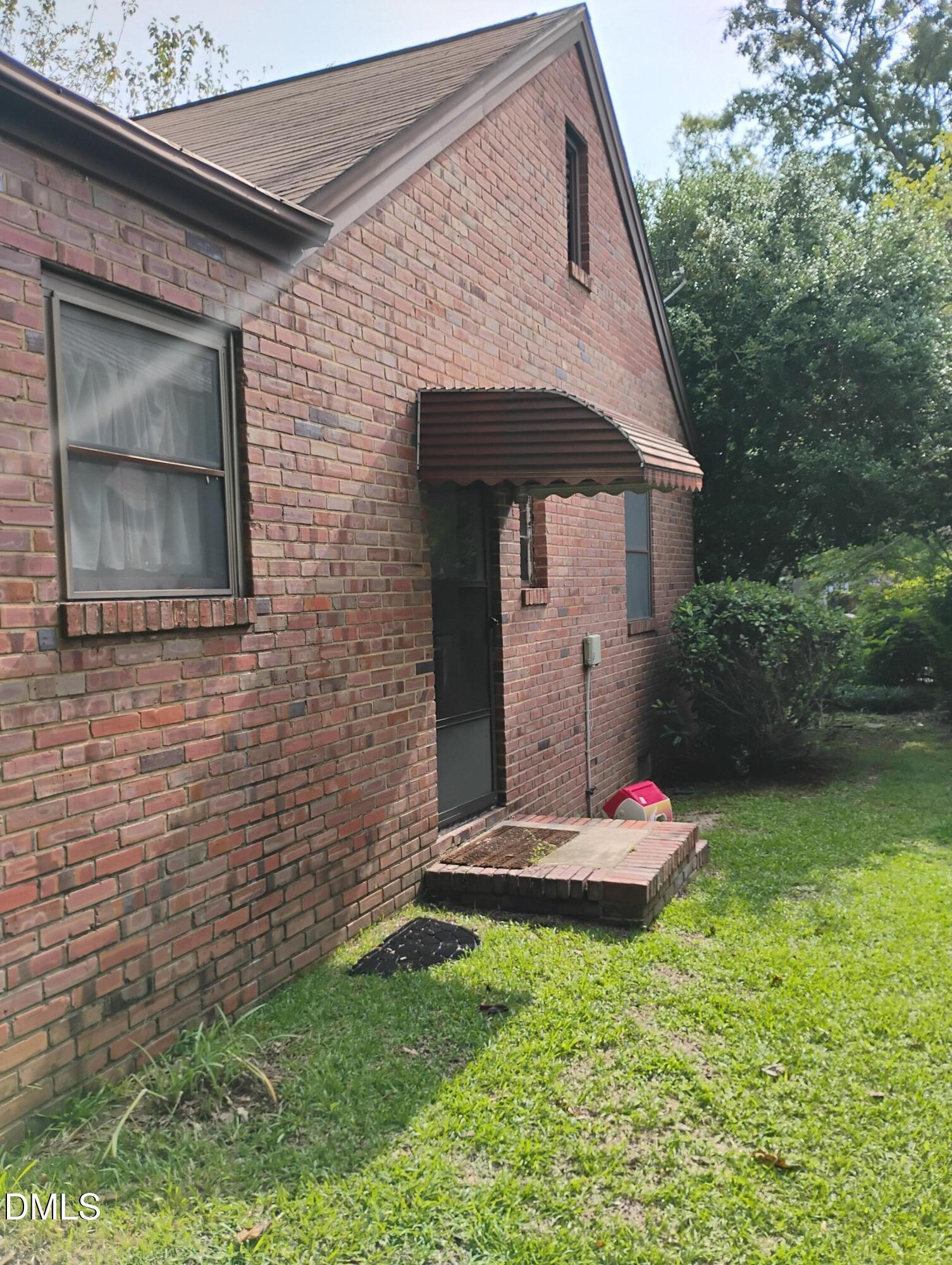 main property photo 14
