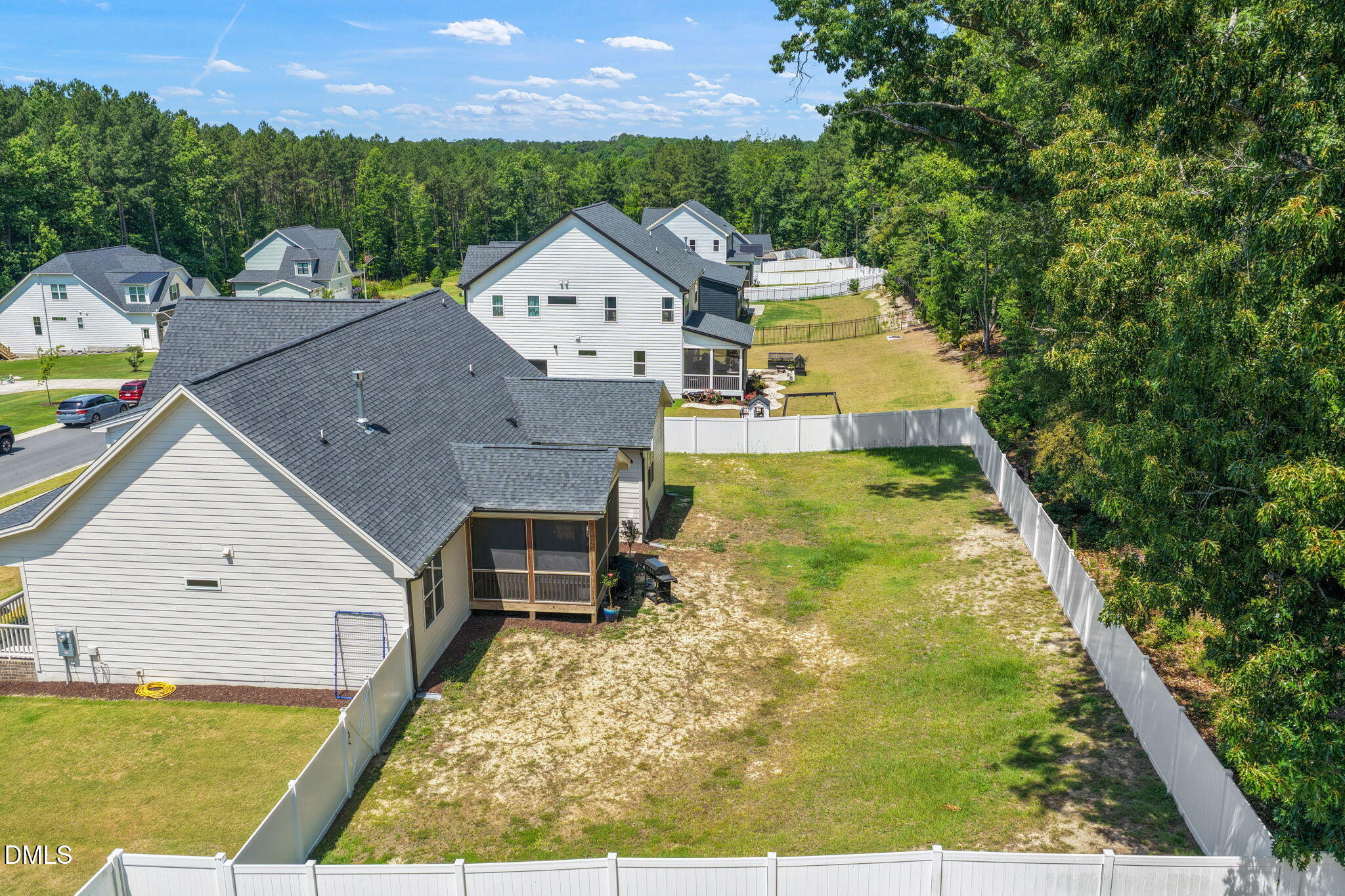 main property photo 41
