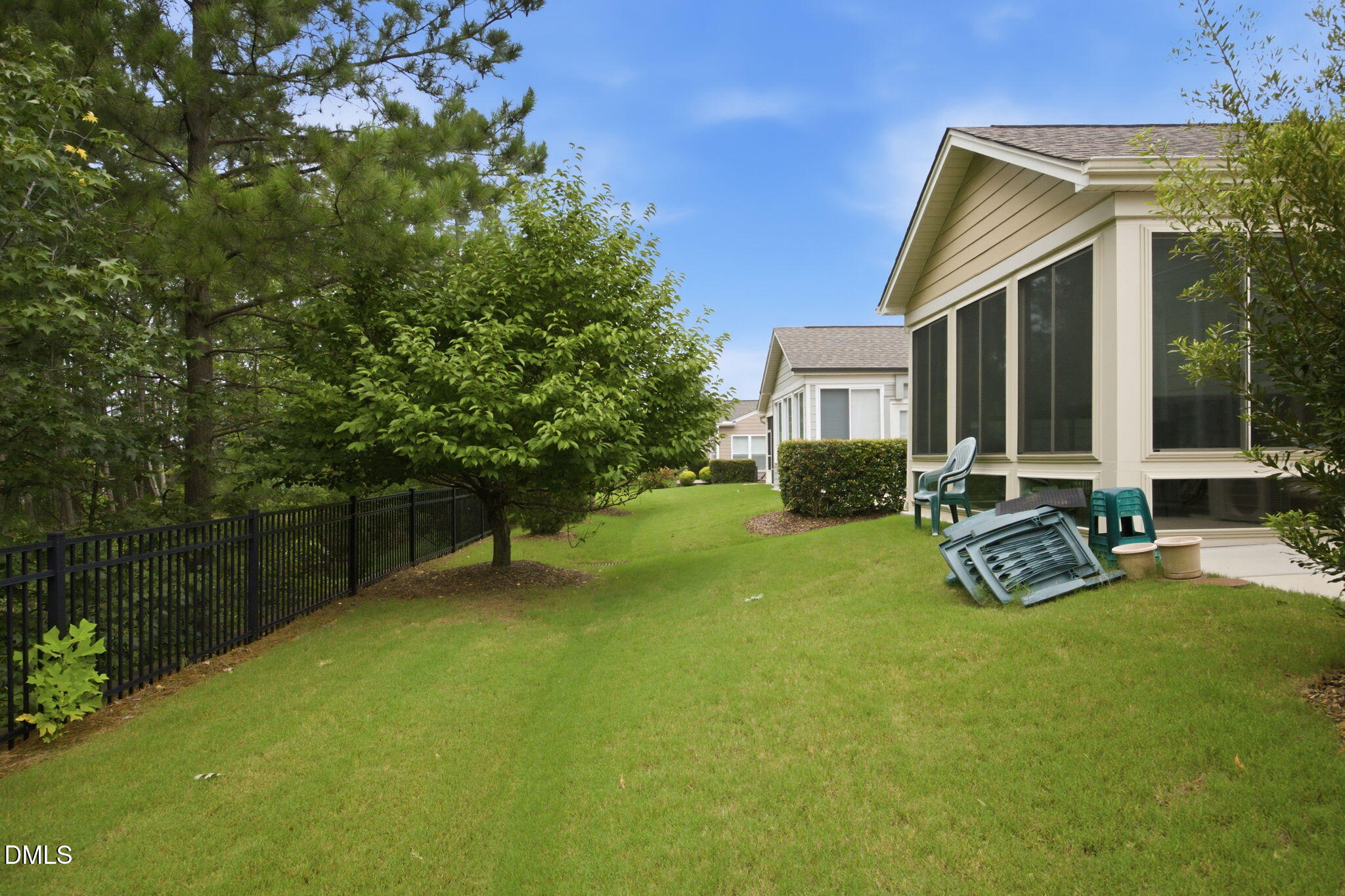 main property photo 38