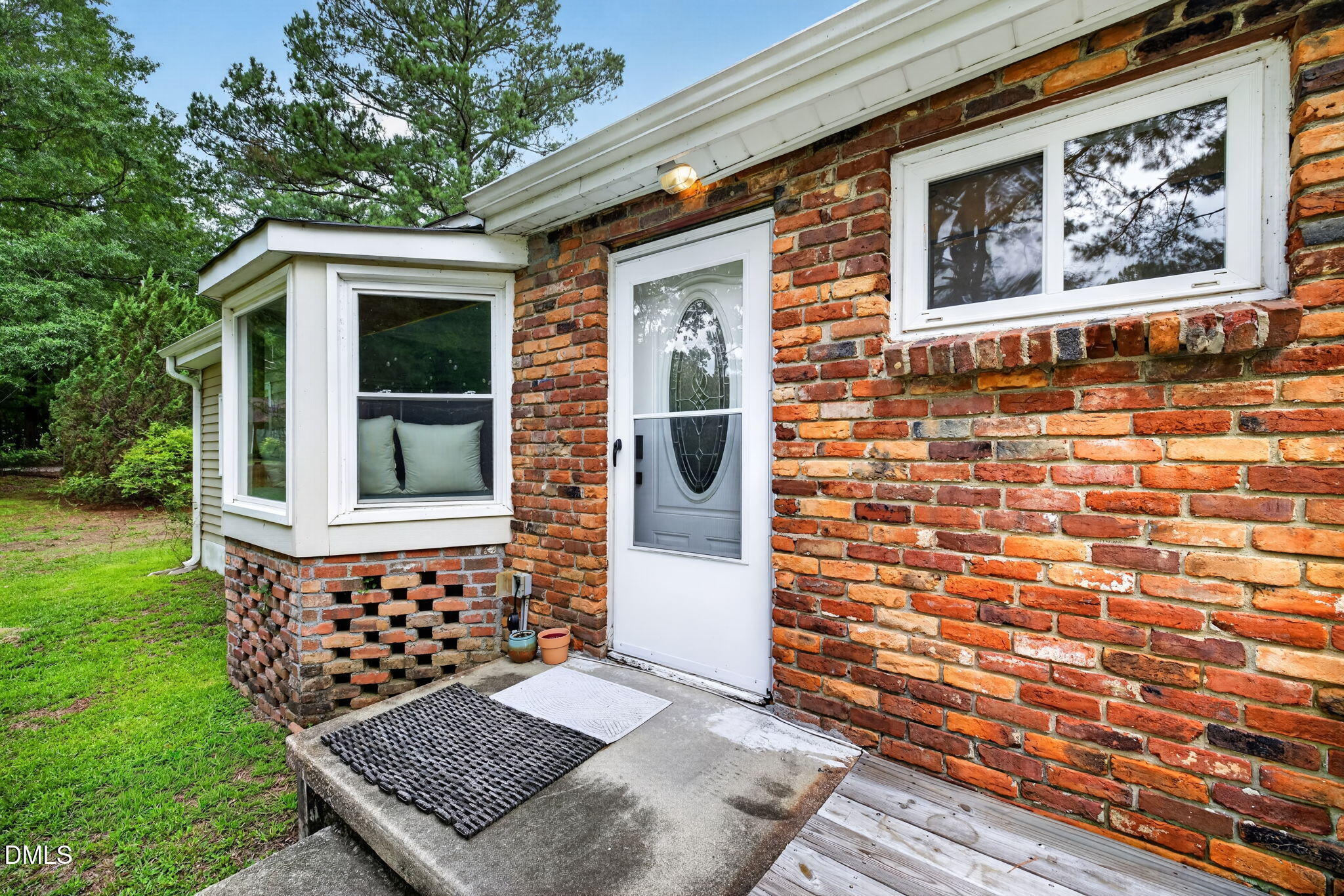 main property photo 12