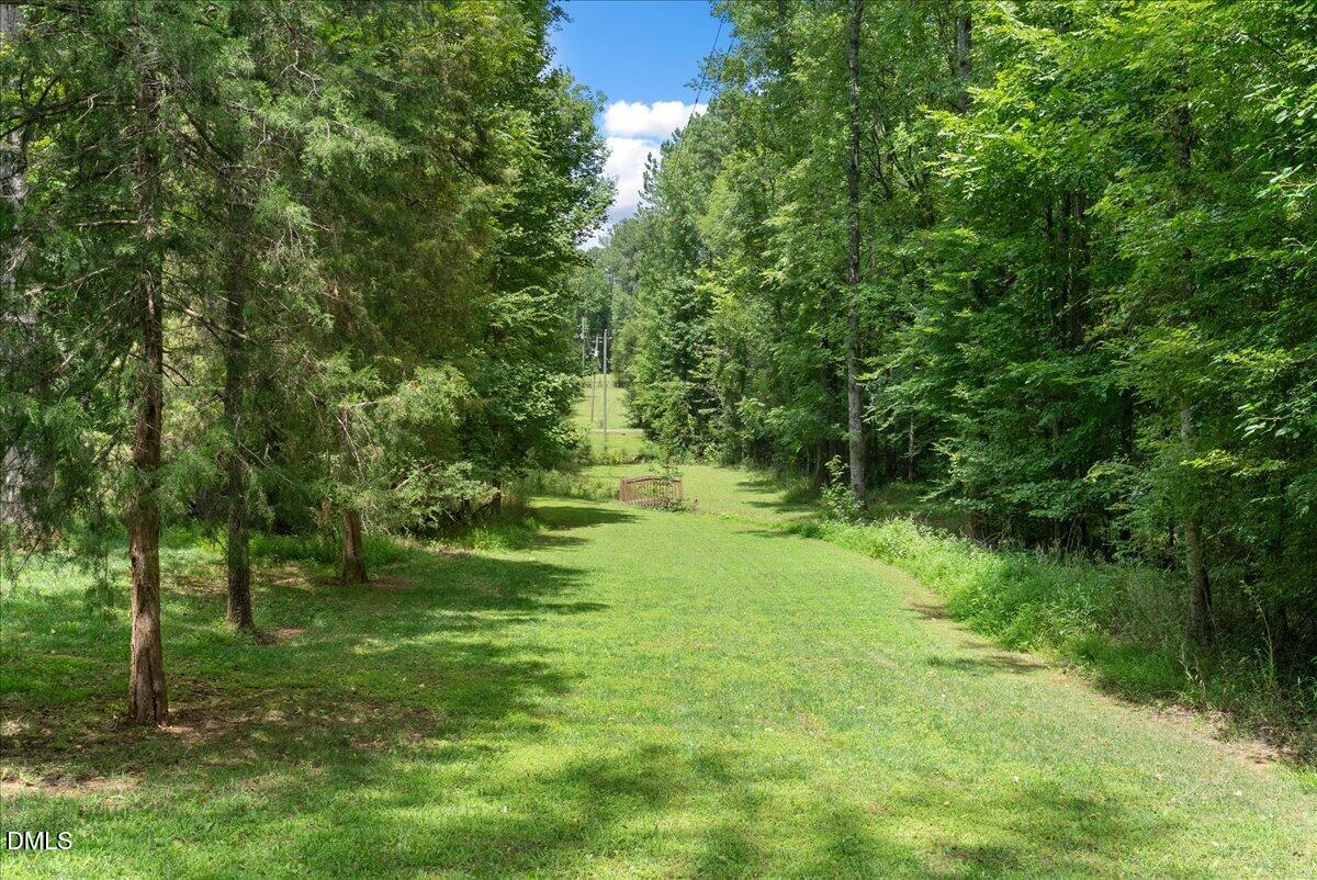 main property photo 37