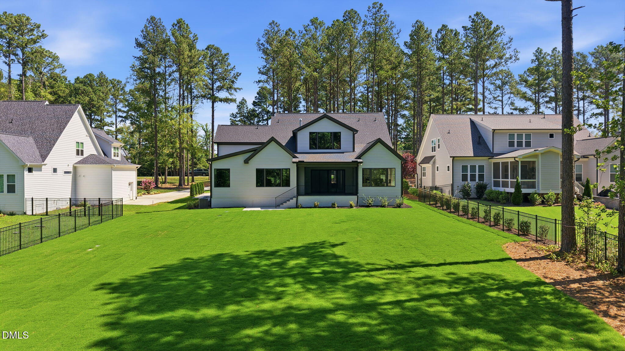 main property photo 44