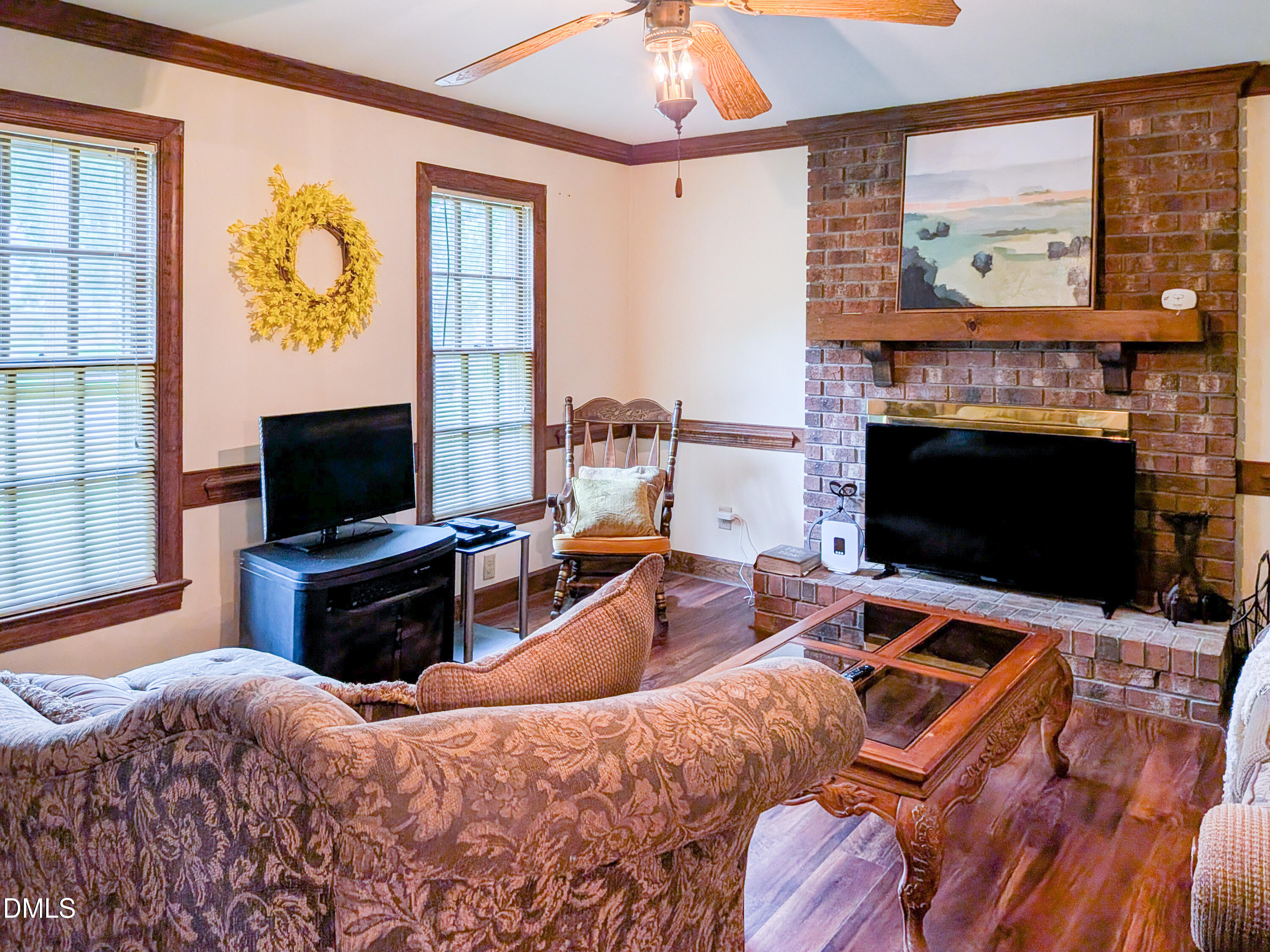 main property photo 5