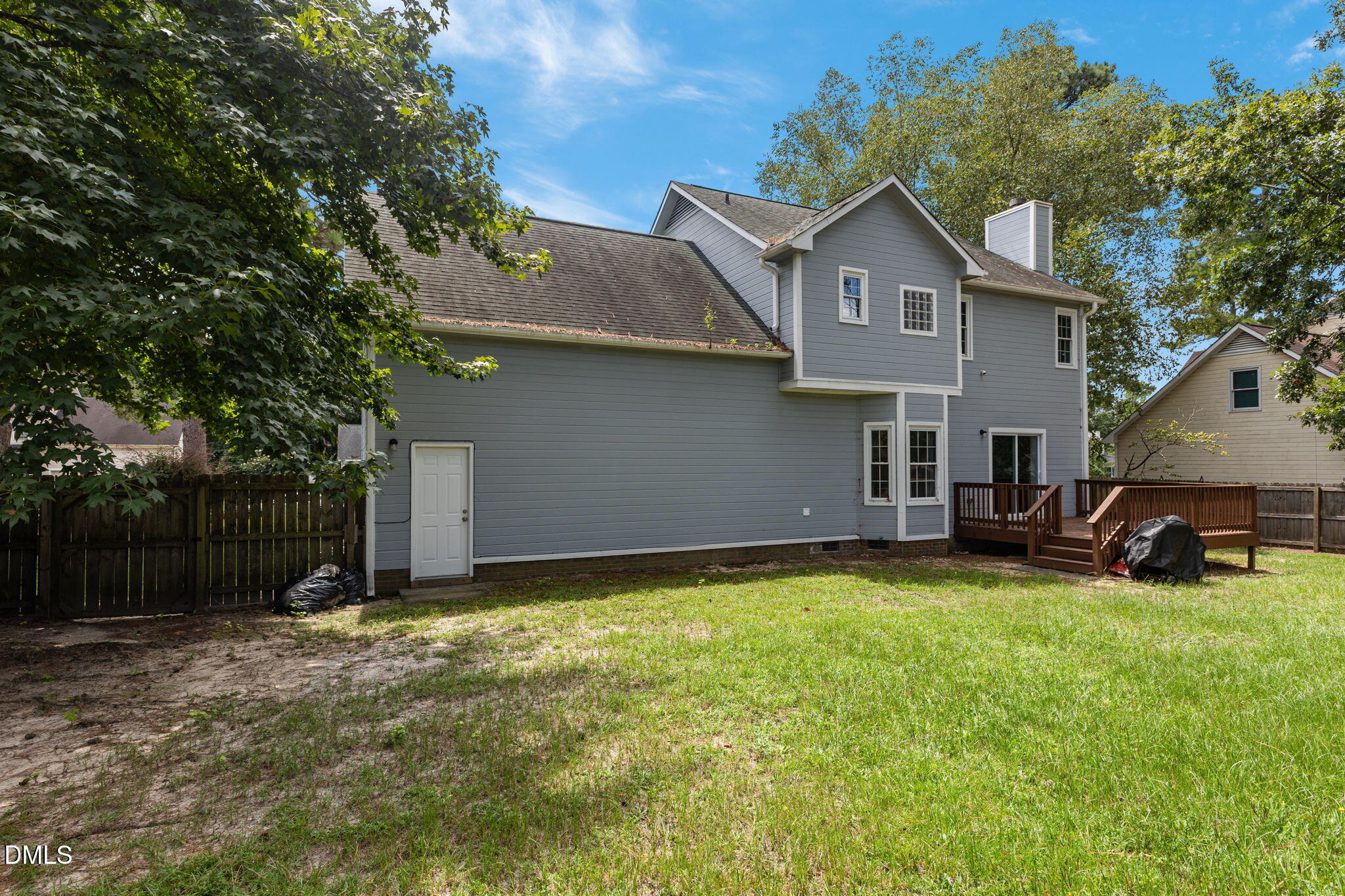 main property photo 7