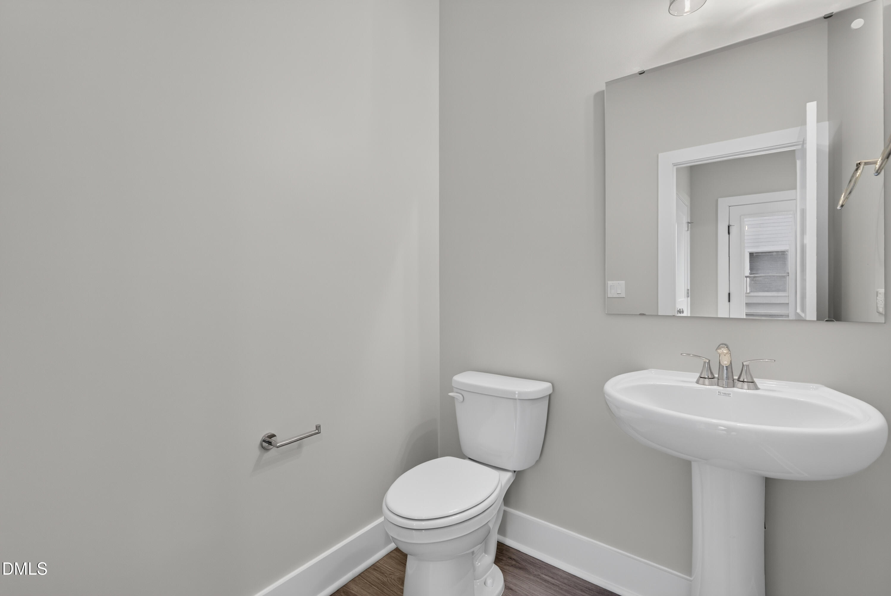 main property photo 12