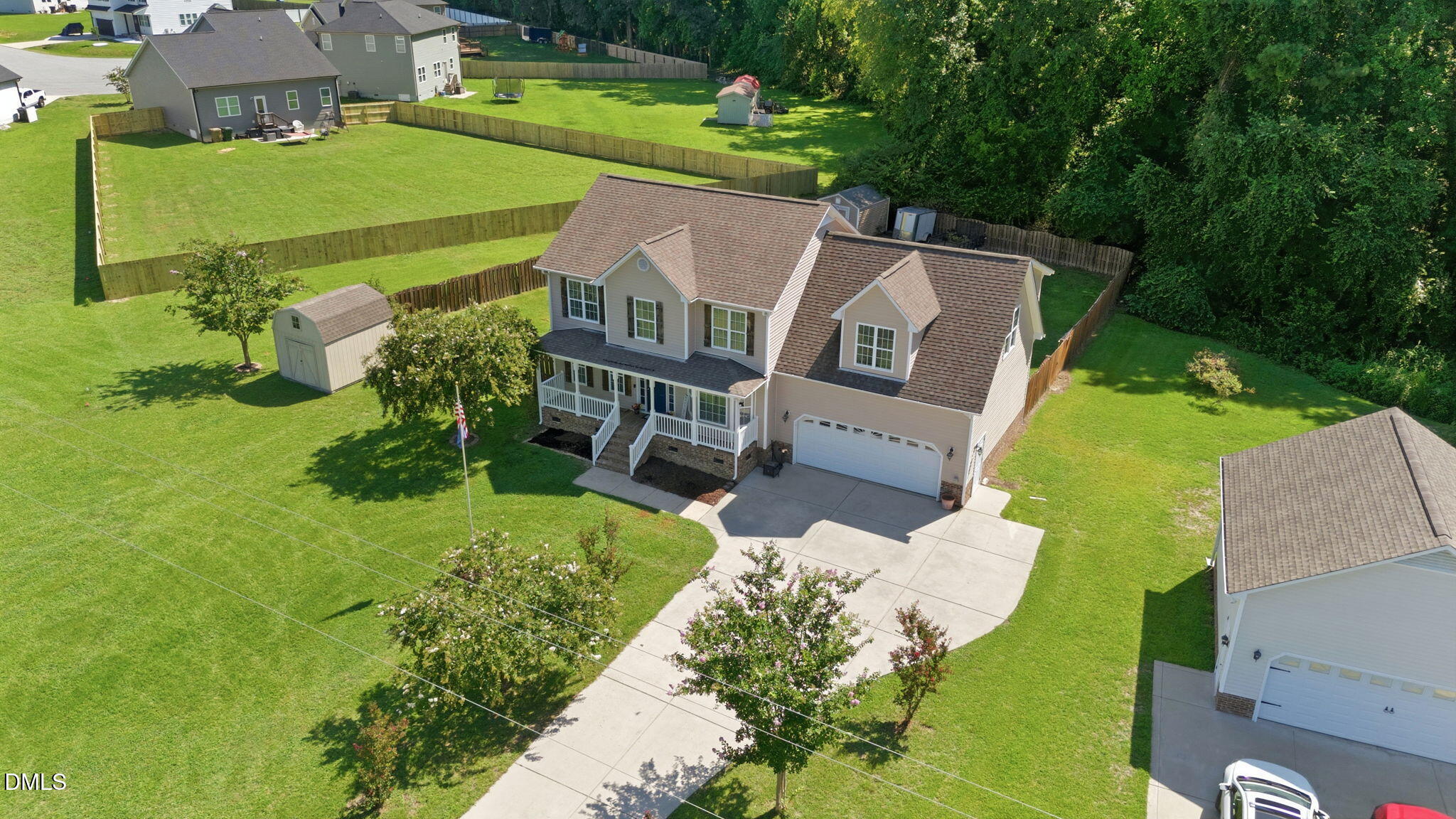 main property photo 40