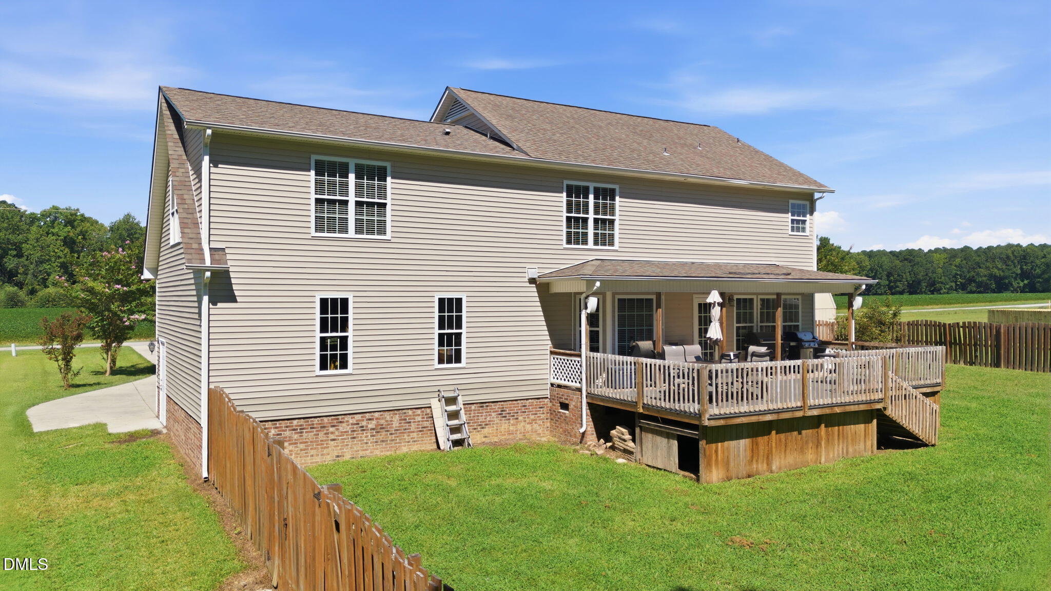 main property photo 49