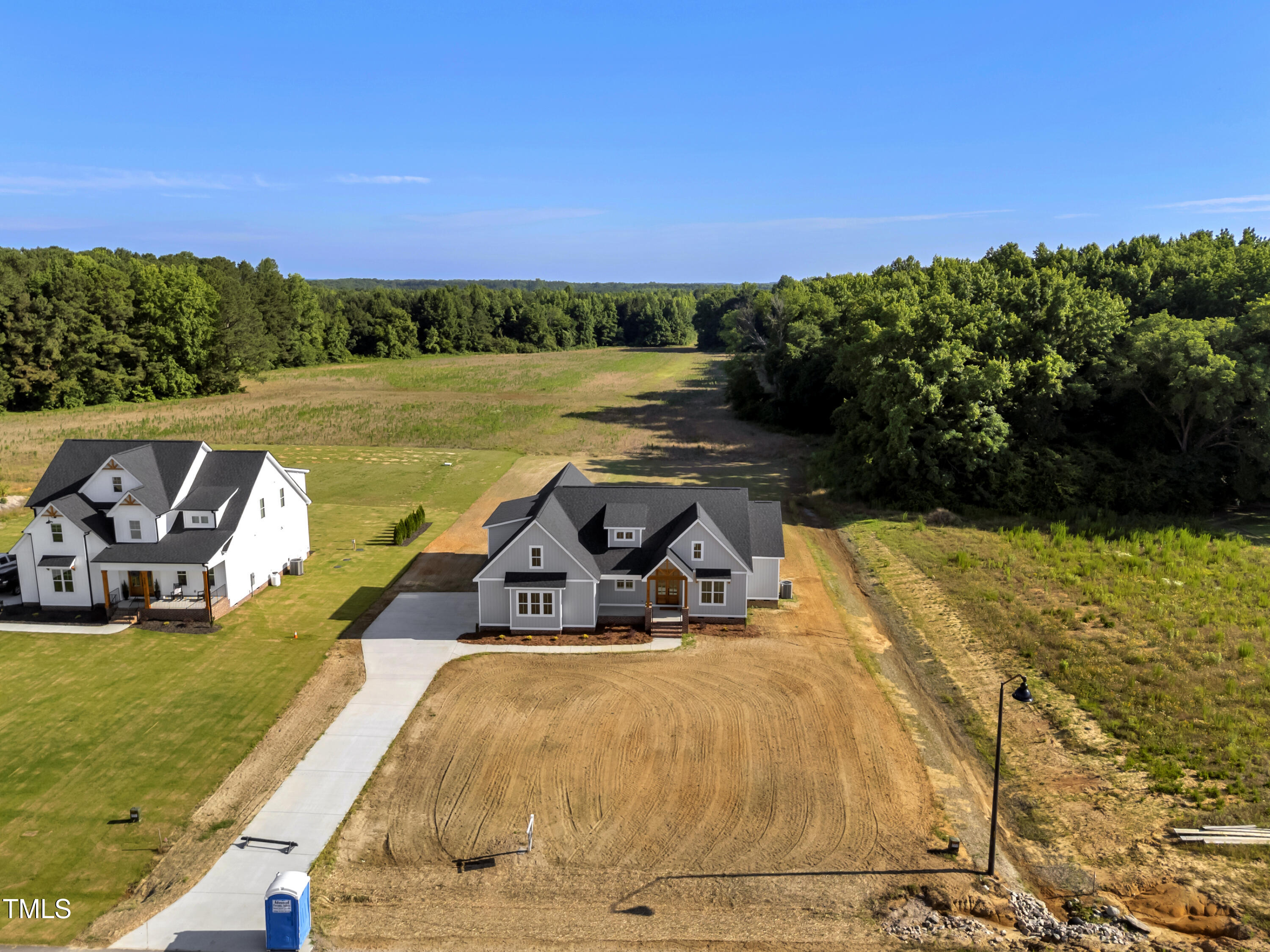 main property photo 41