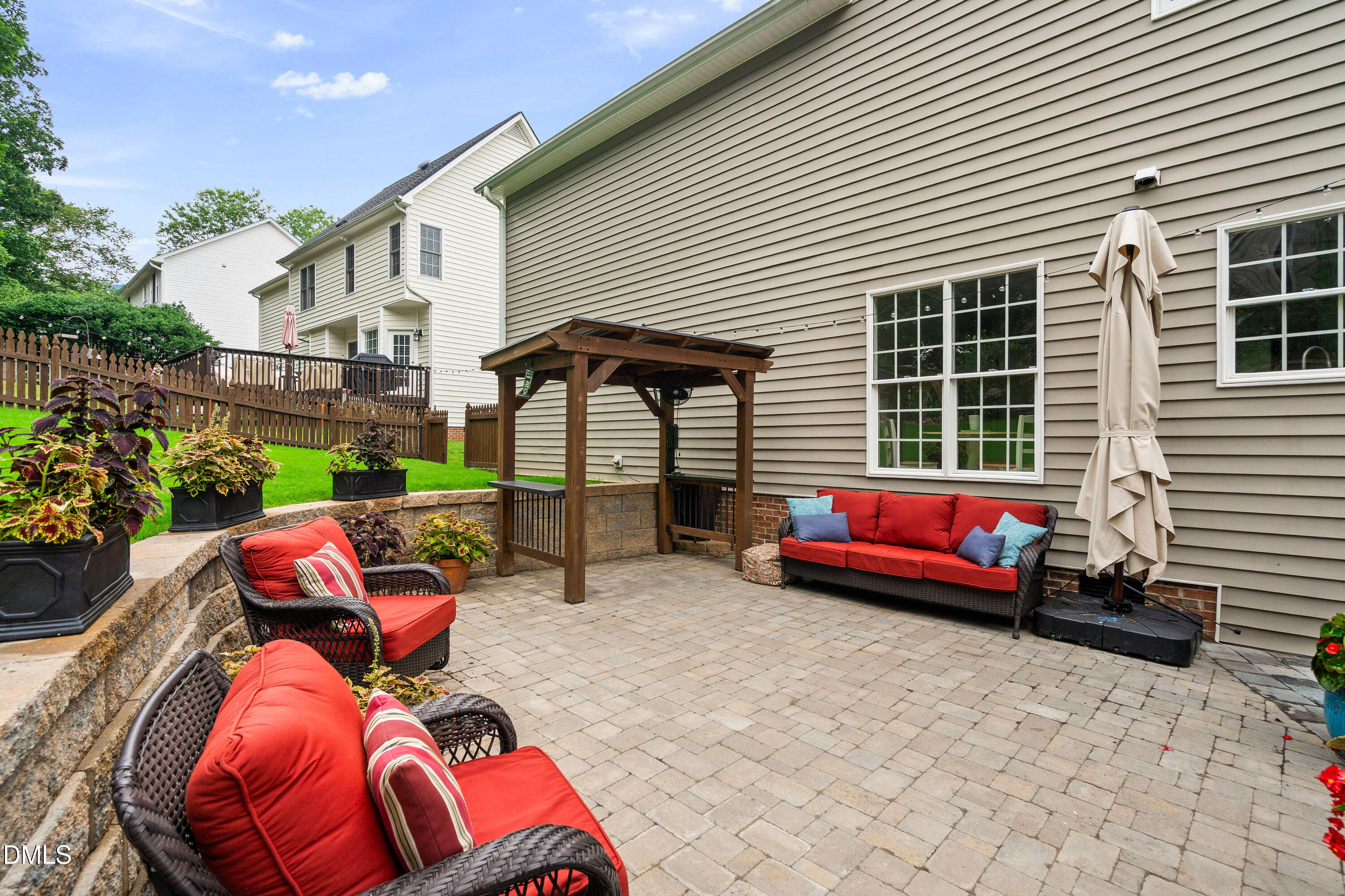 main property photo 44