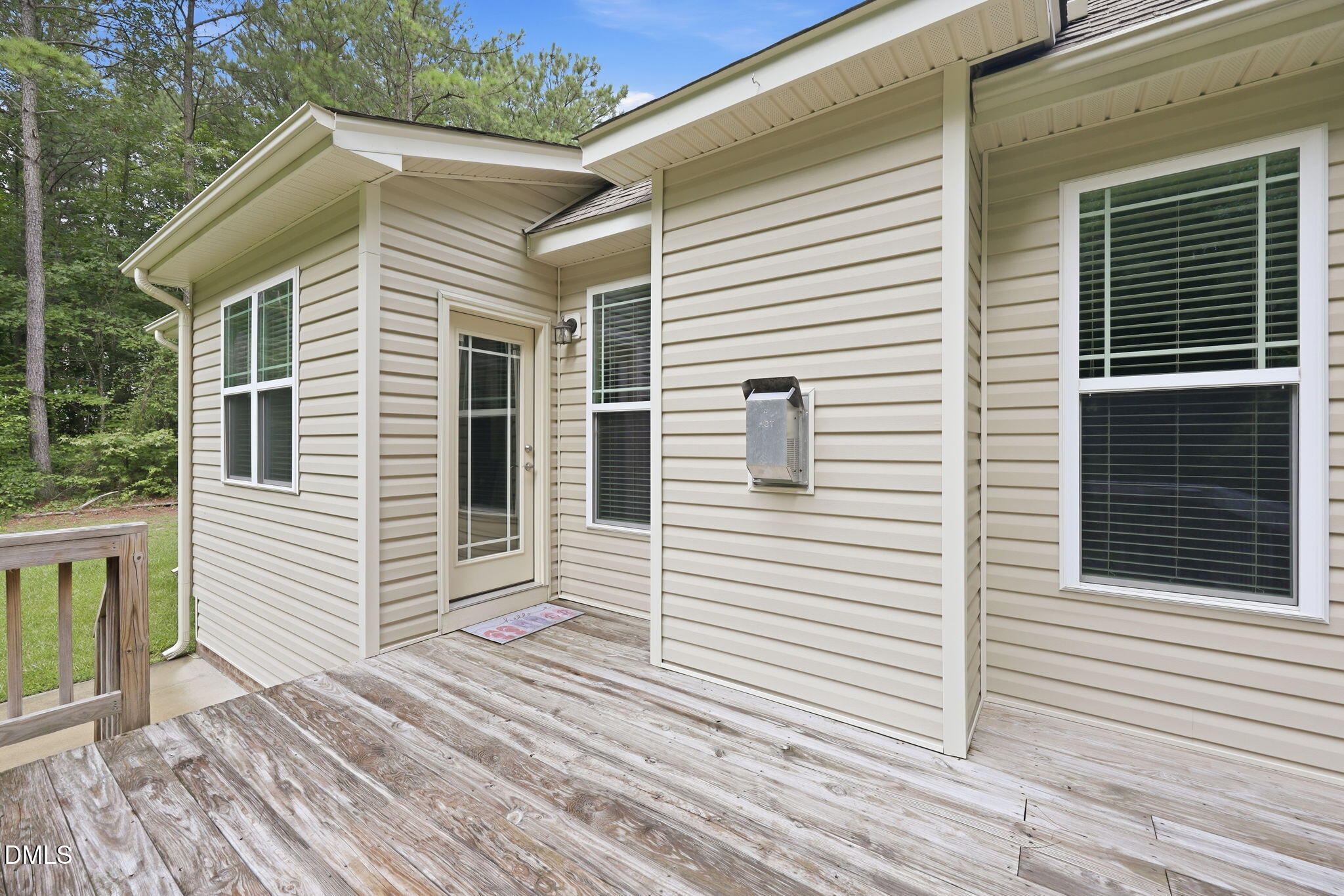 main property photo 34