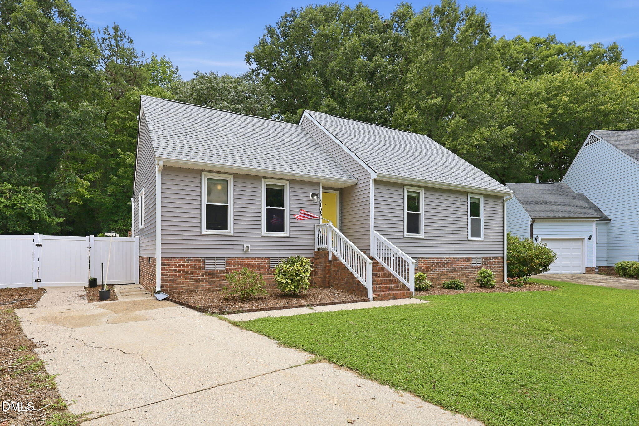 main property photo 44