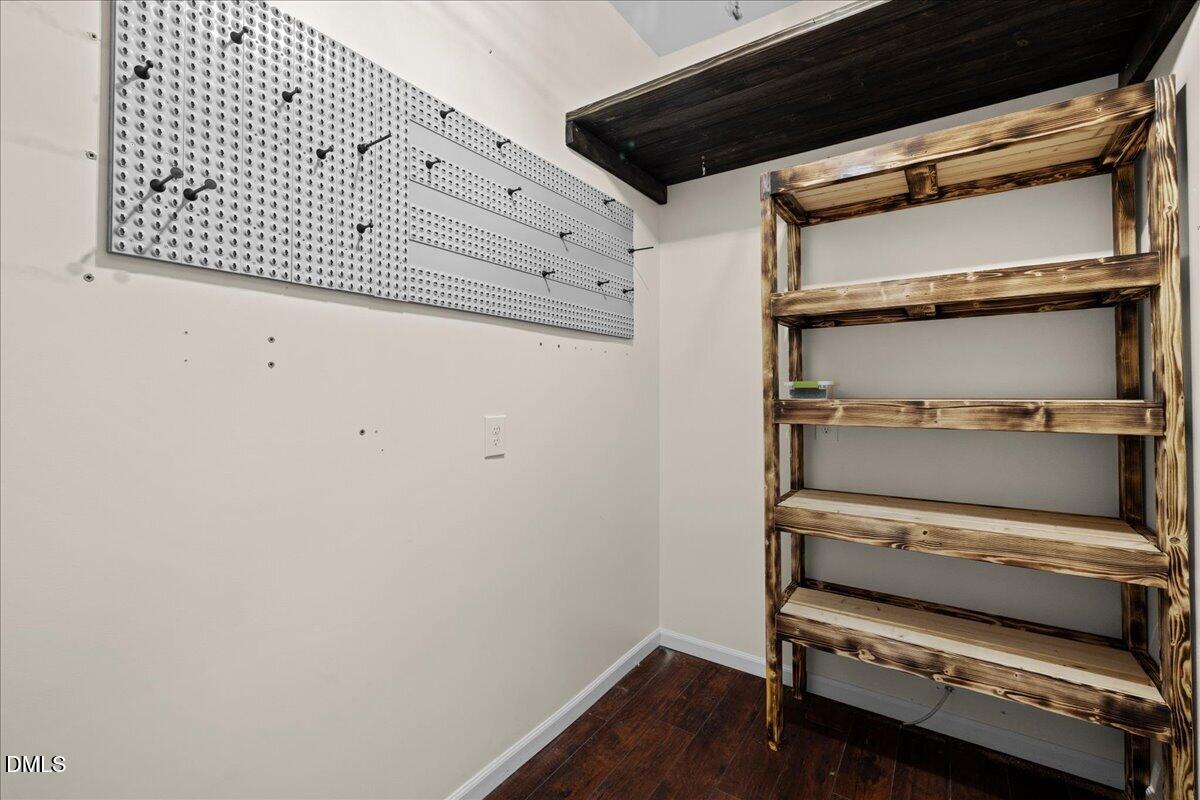 main property photo 74