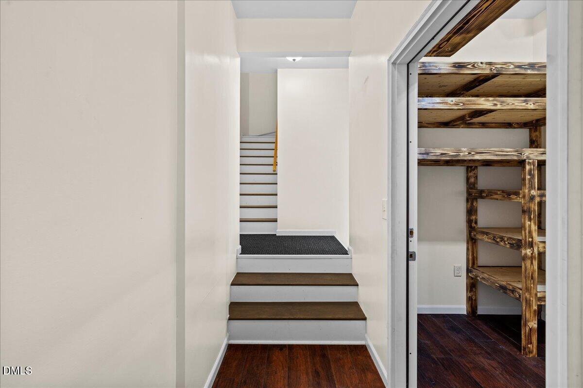 main property photo 75
