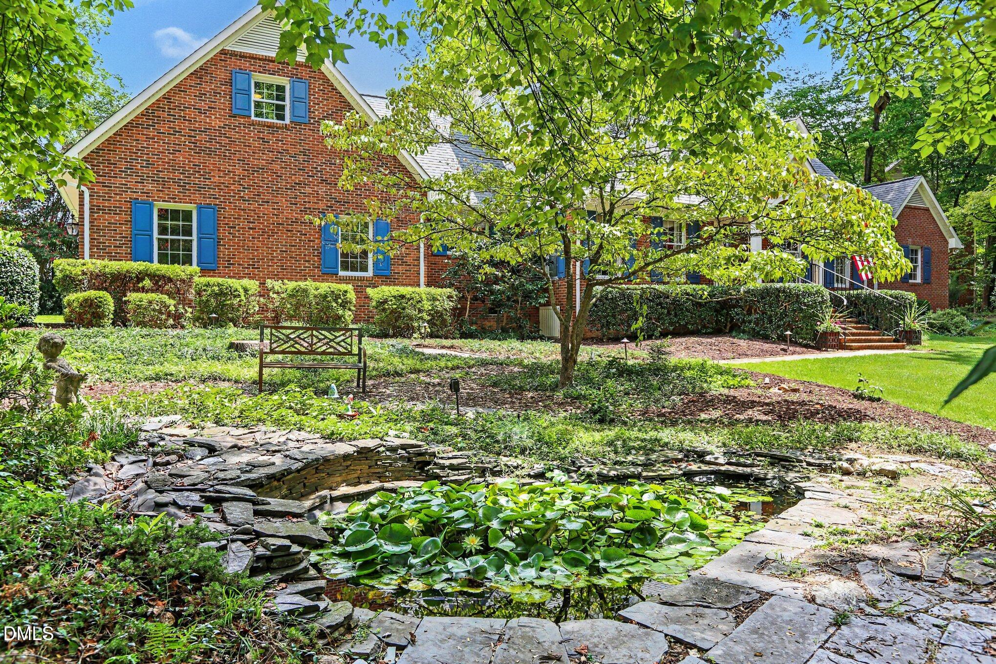 main property photo 40