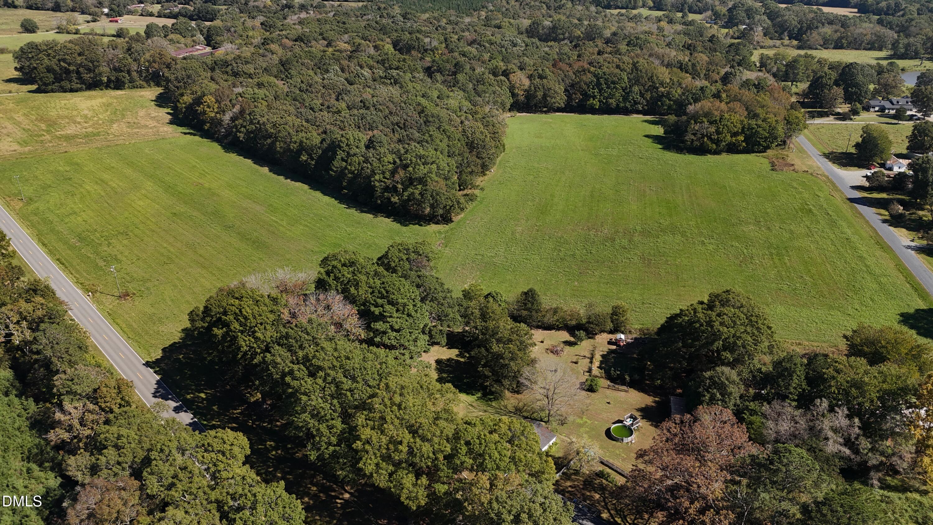main property photo 7