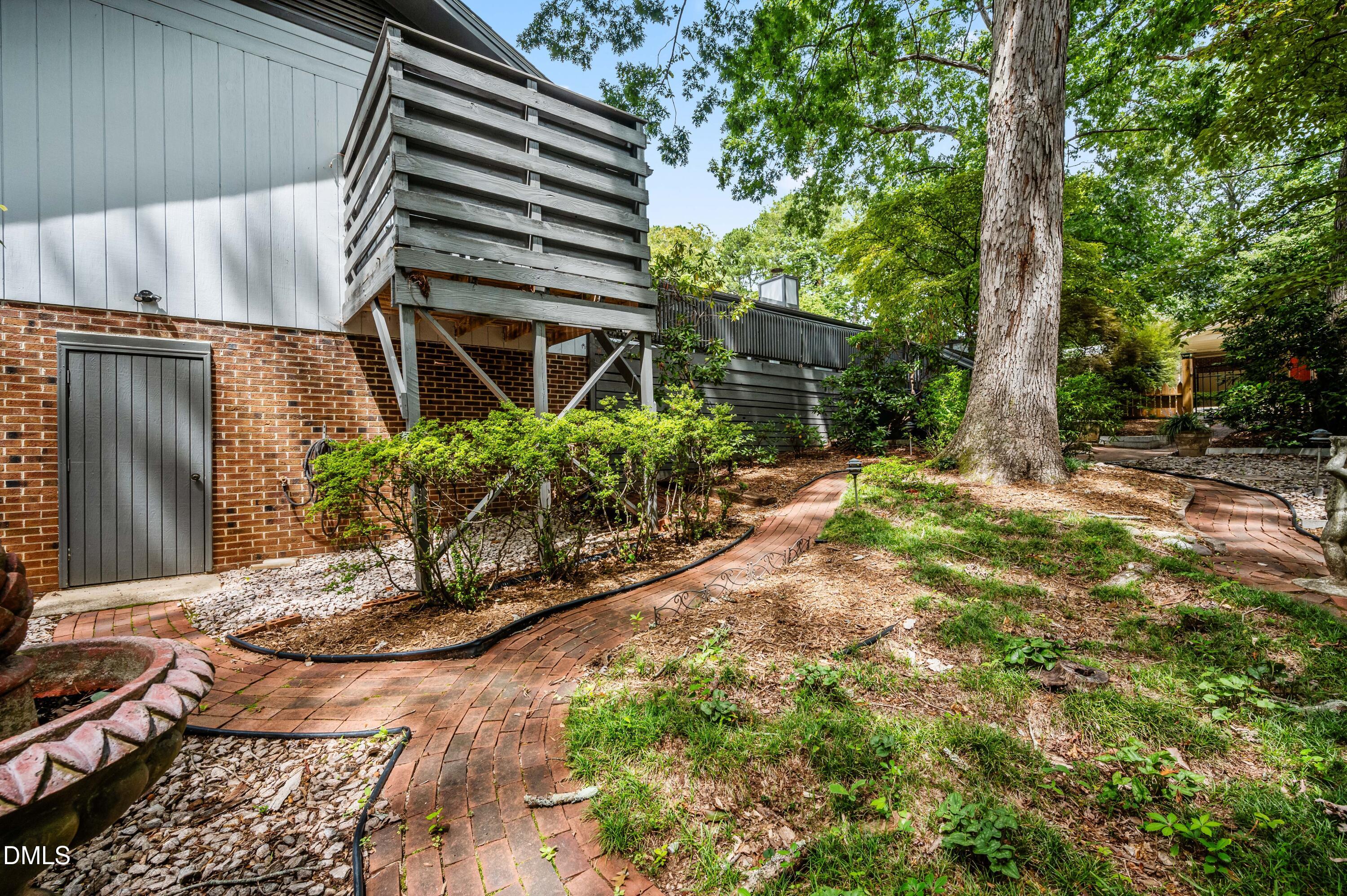 main property photo 42