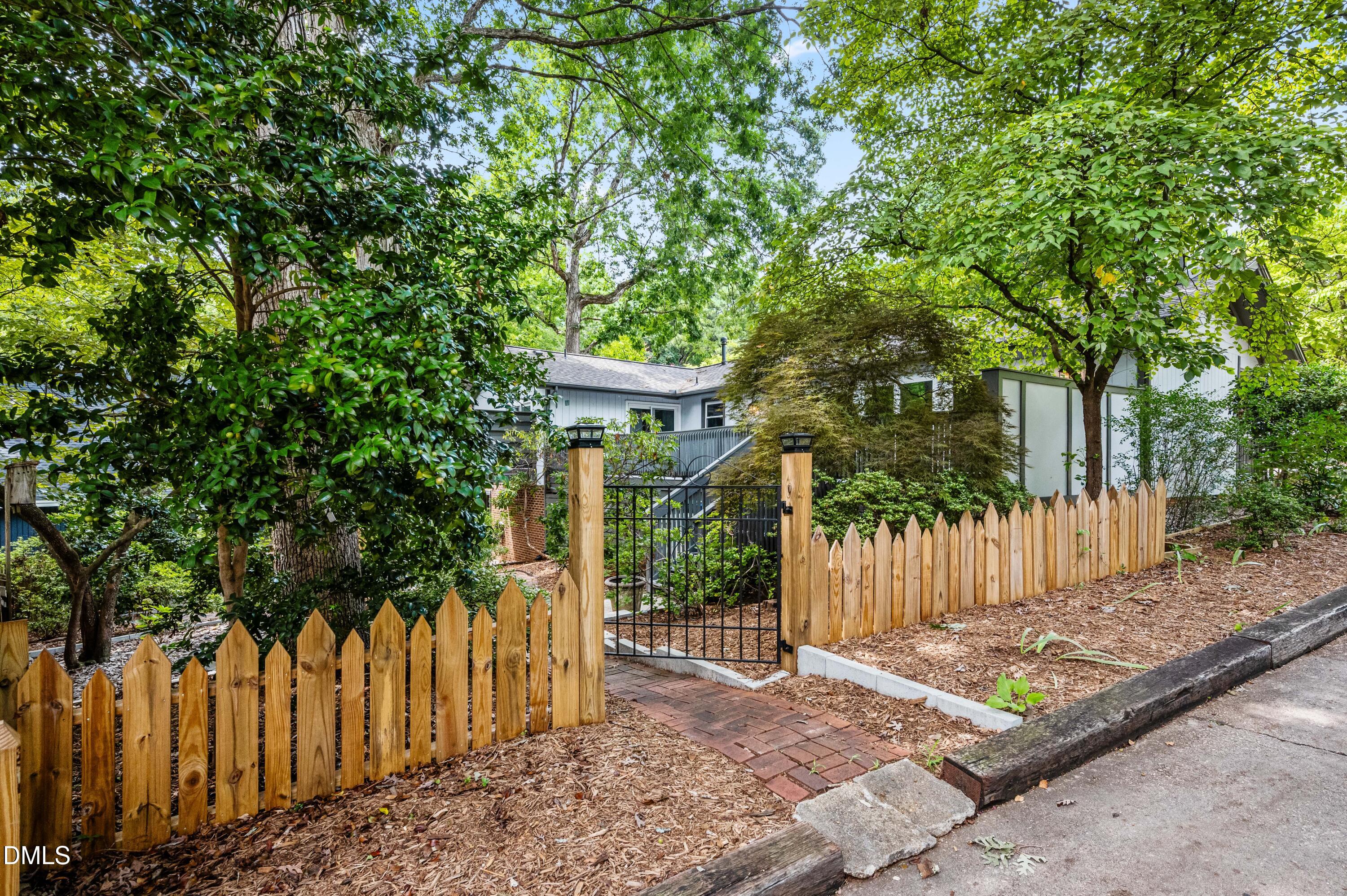 main property photo 44