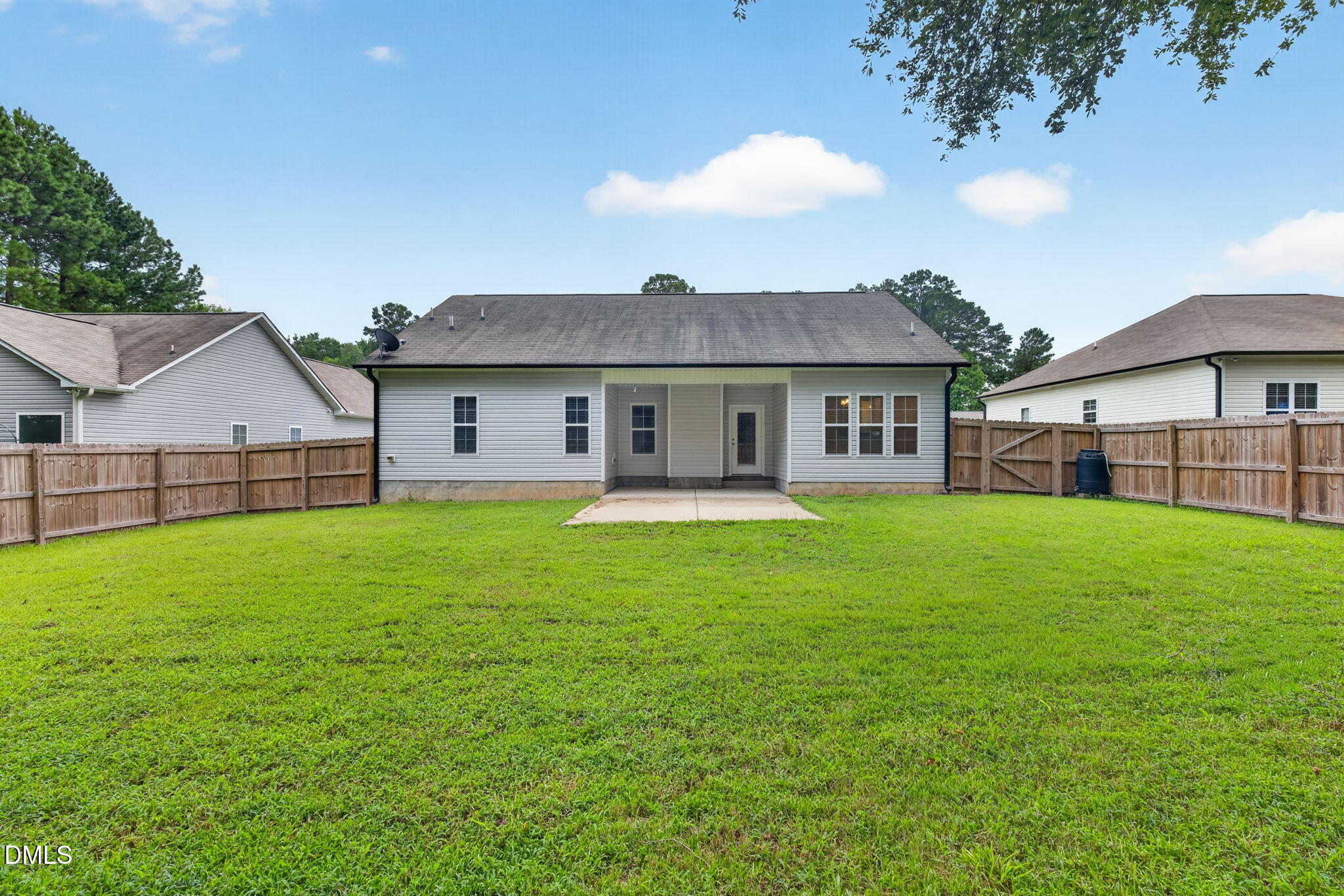 main property photo 29