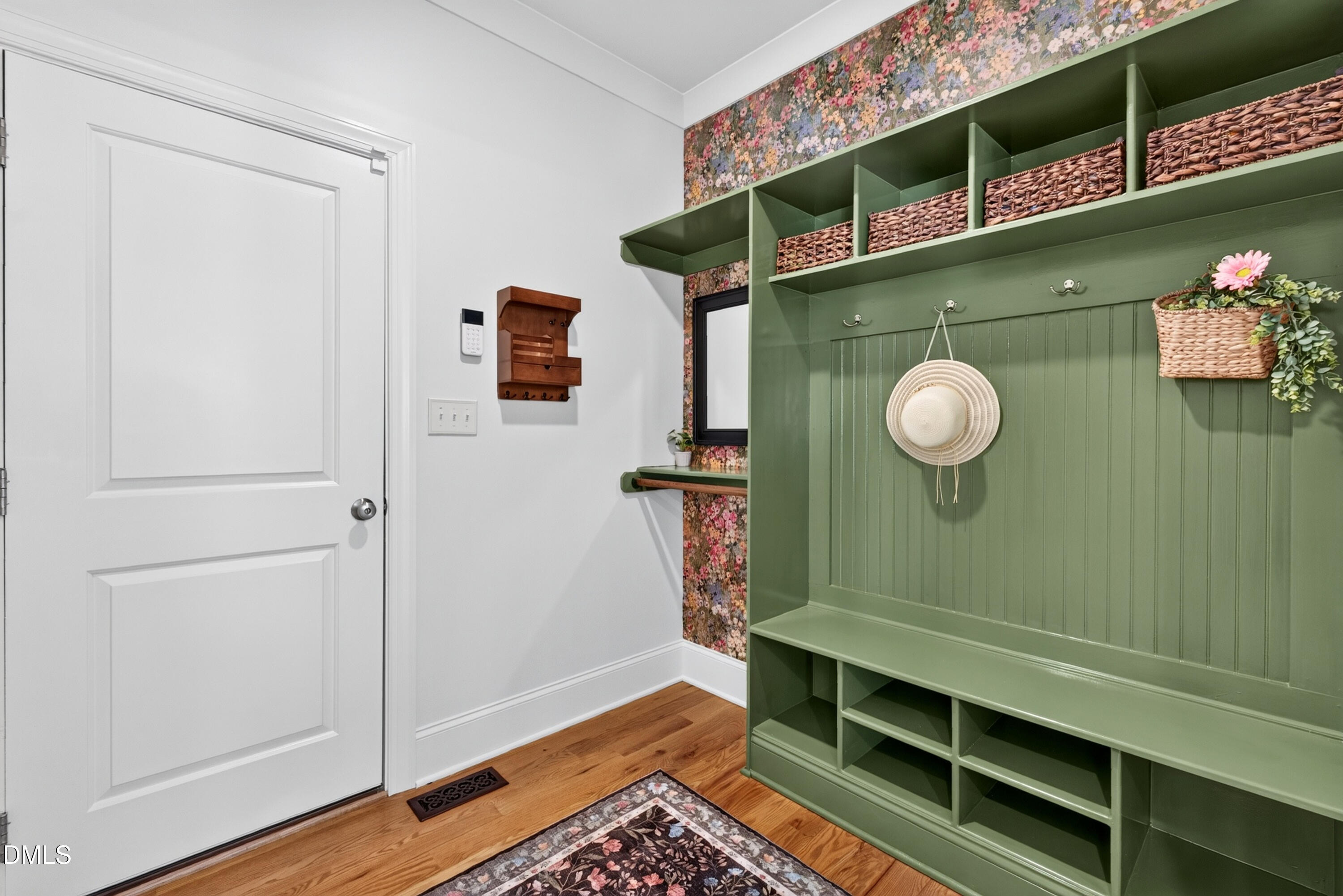 main property photo 16