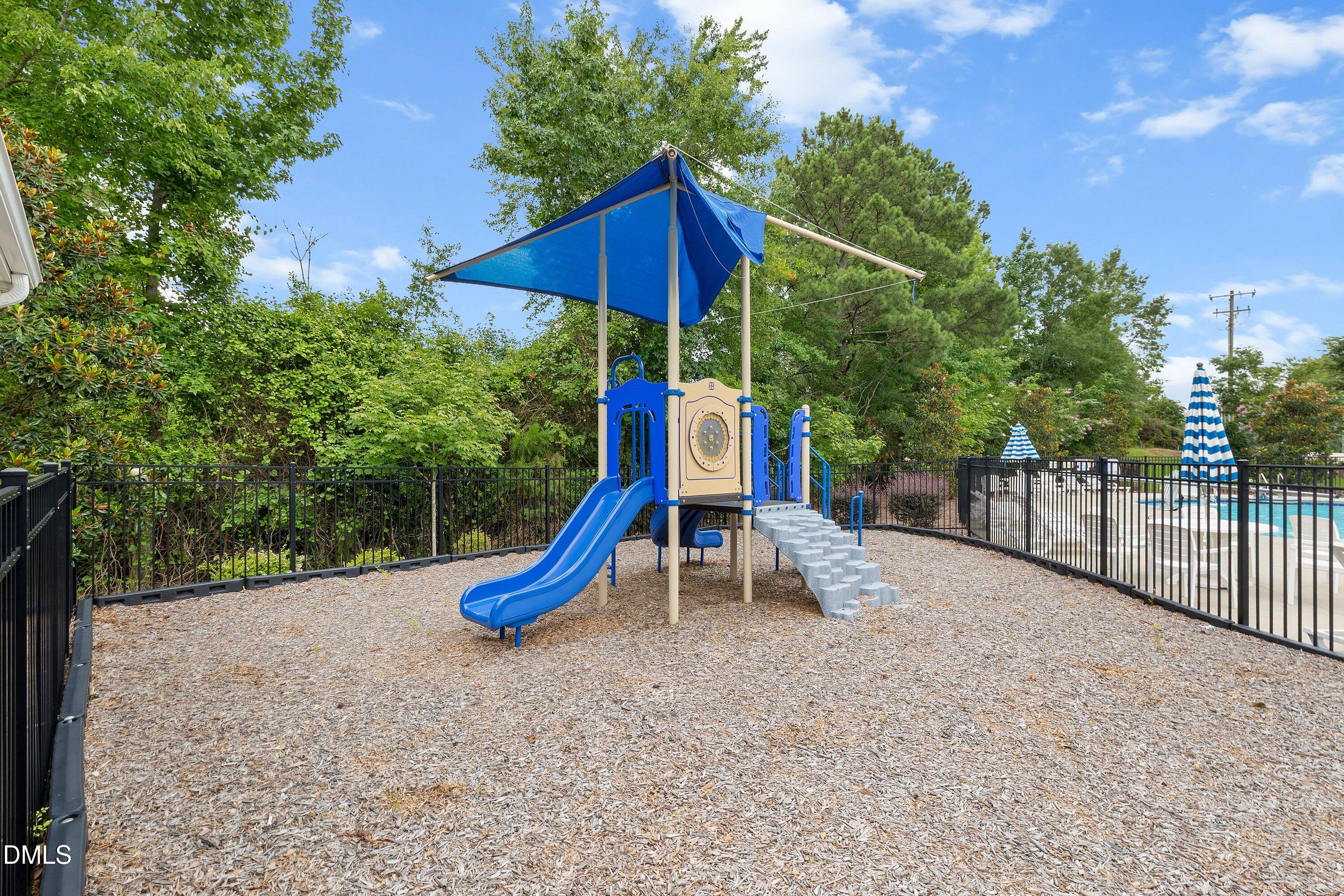 main property photo 70