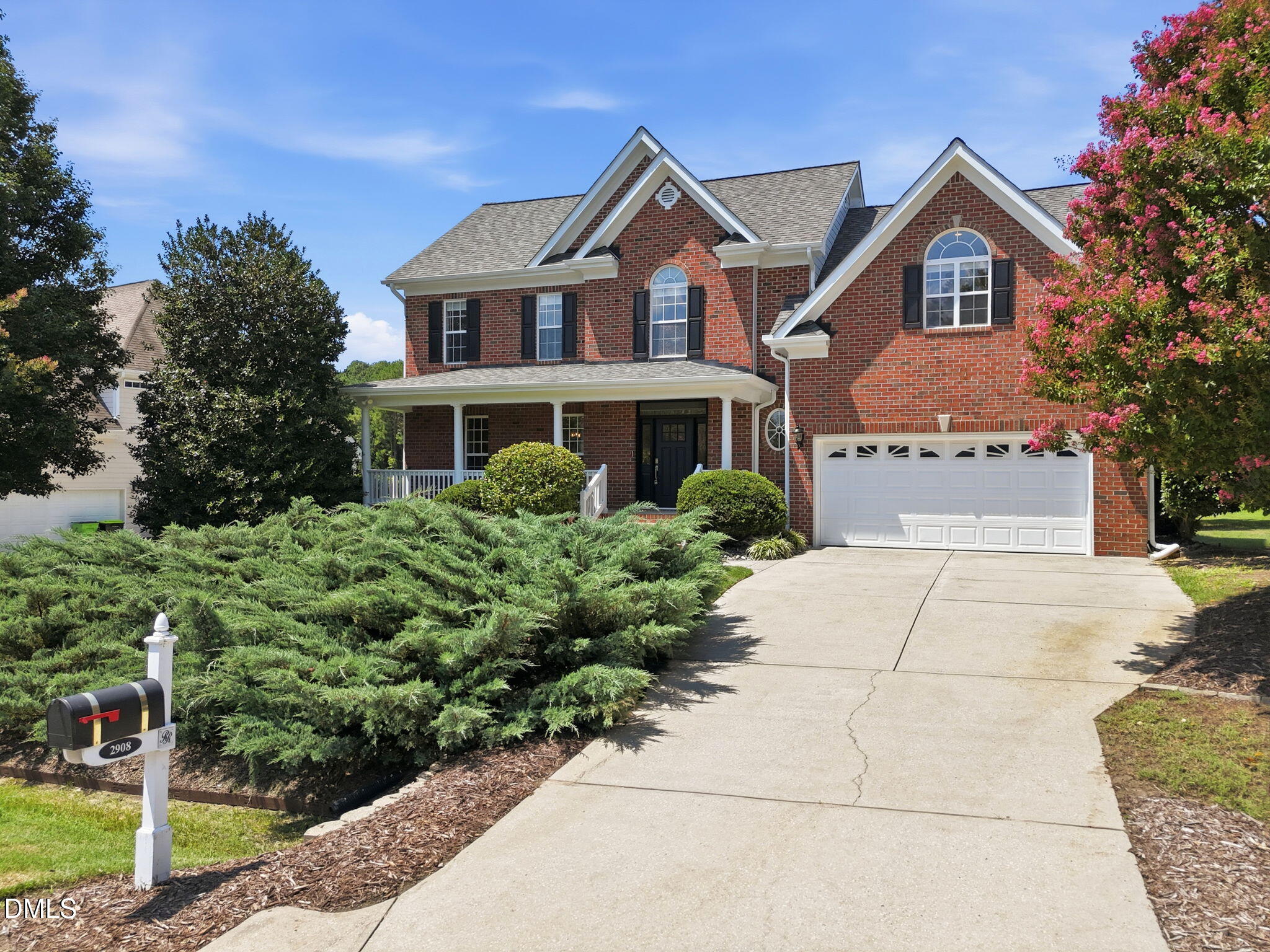 main property photo 3