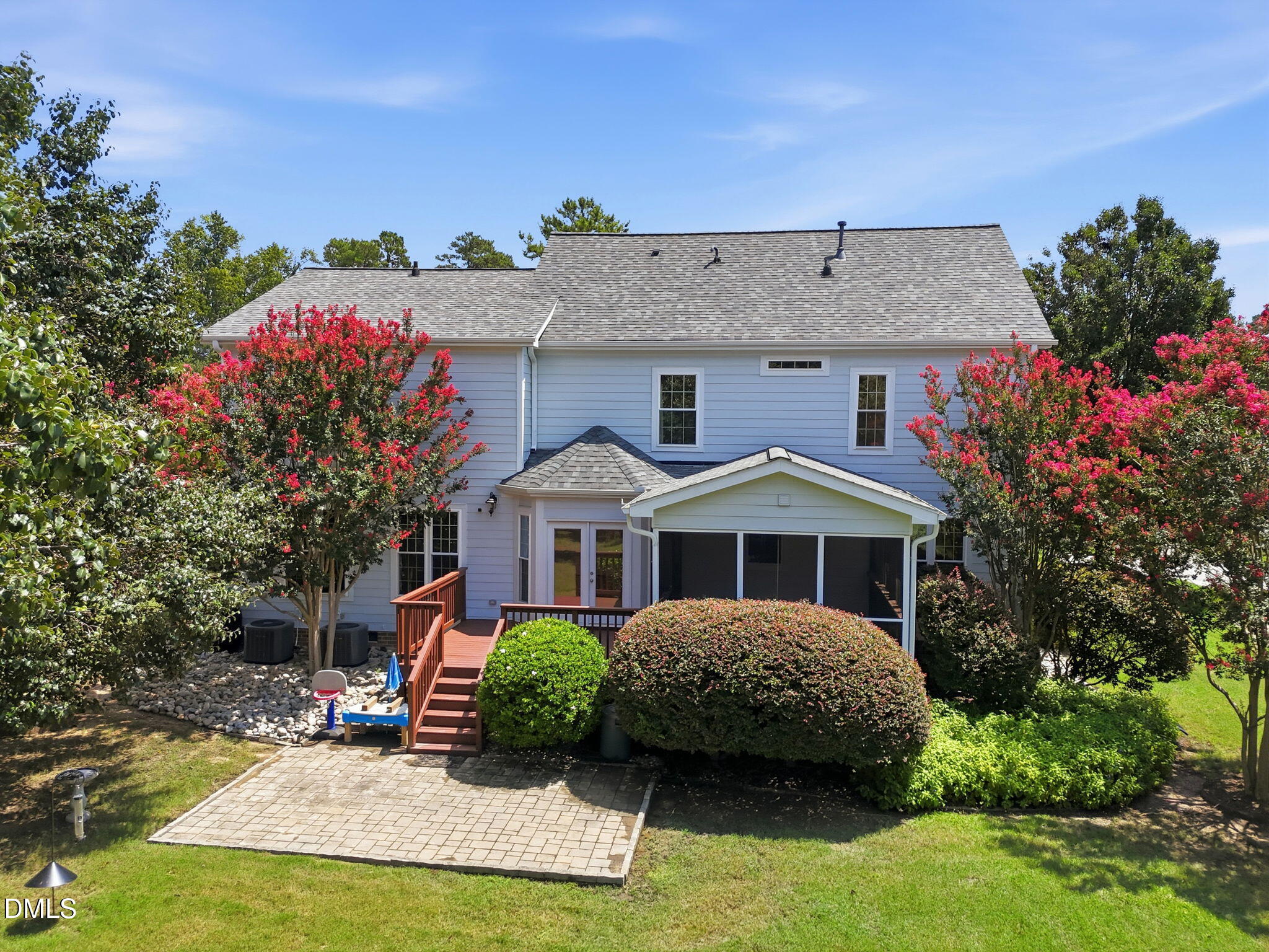 main property photo 50
