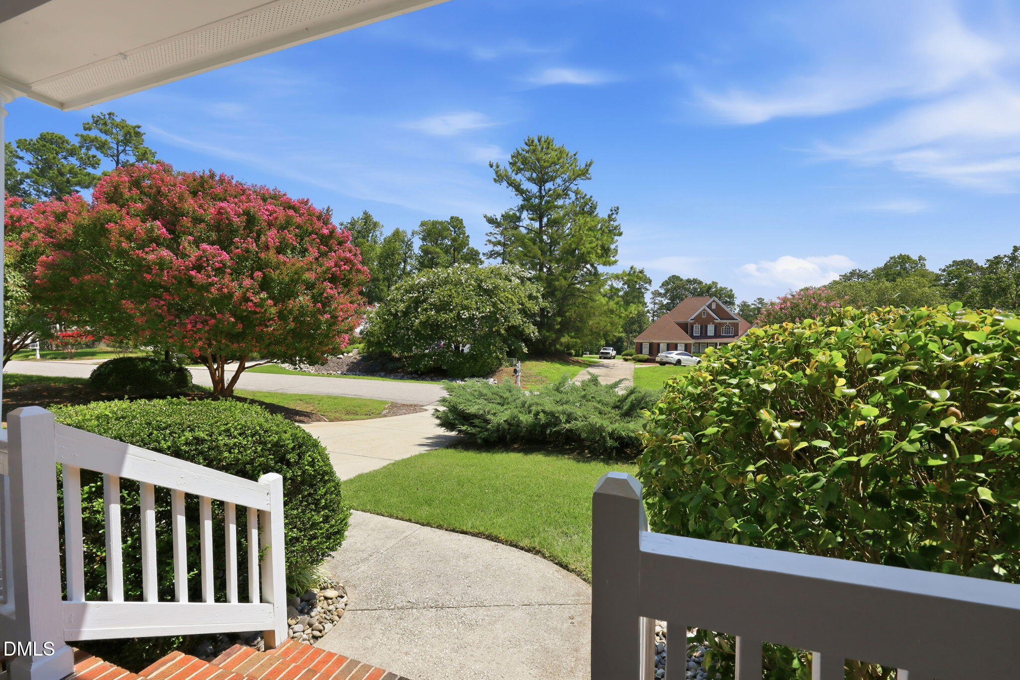 main property photo 6