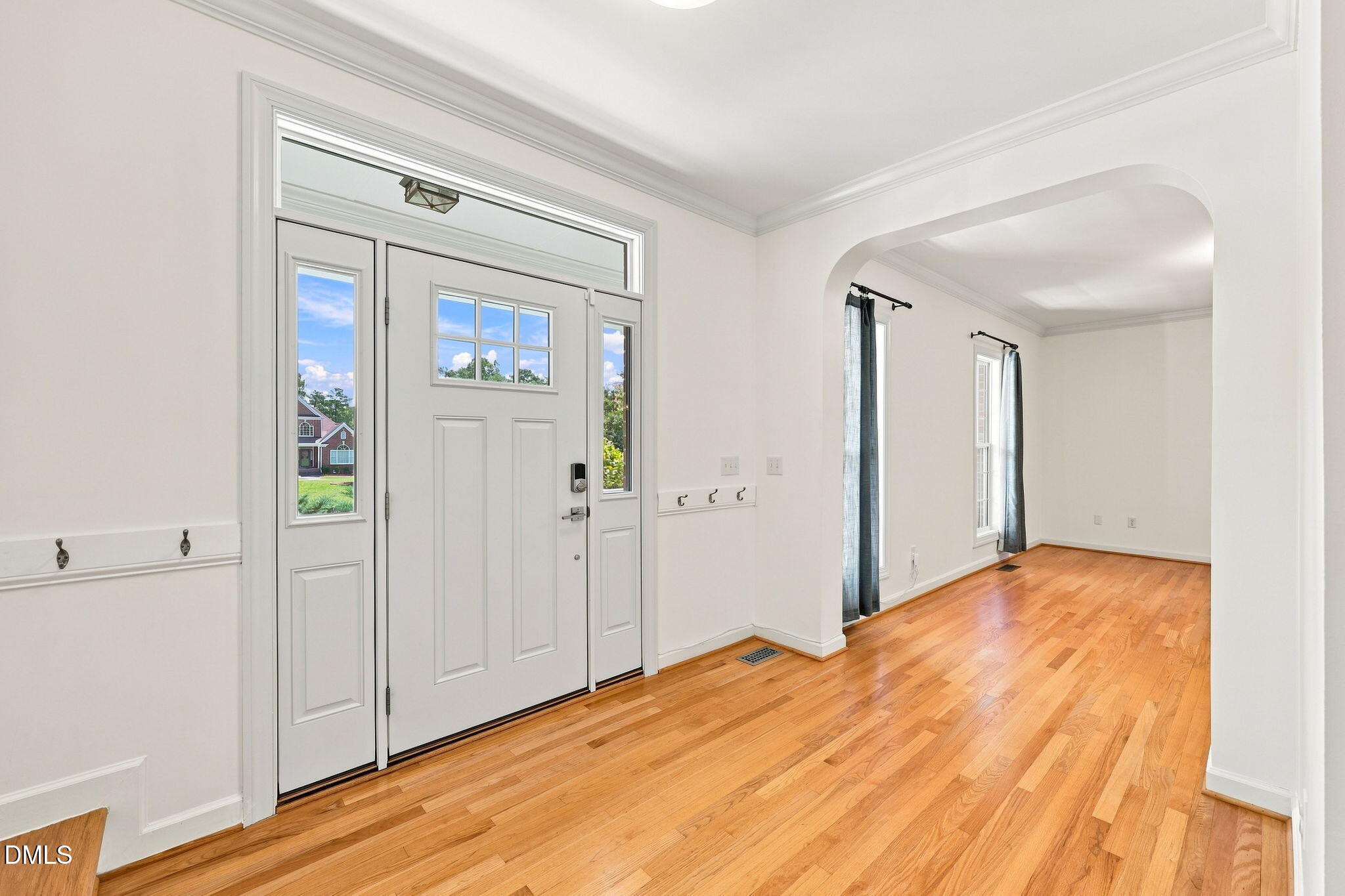 main property photo 7