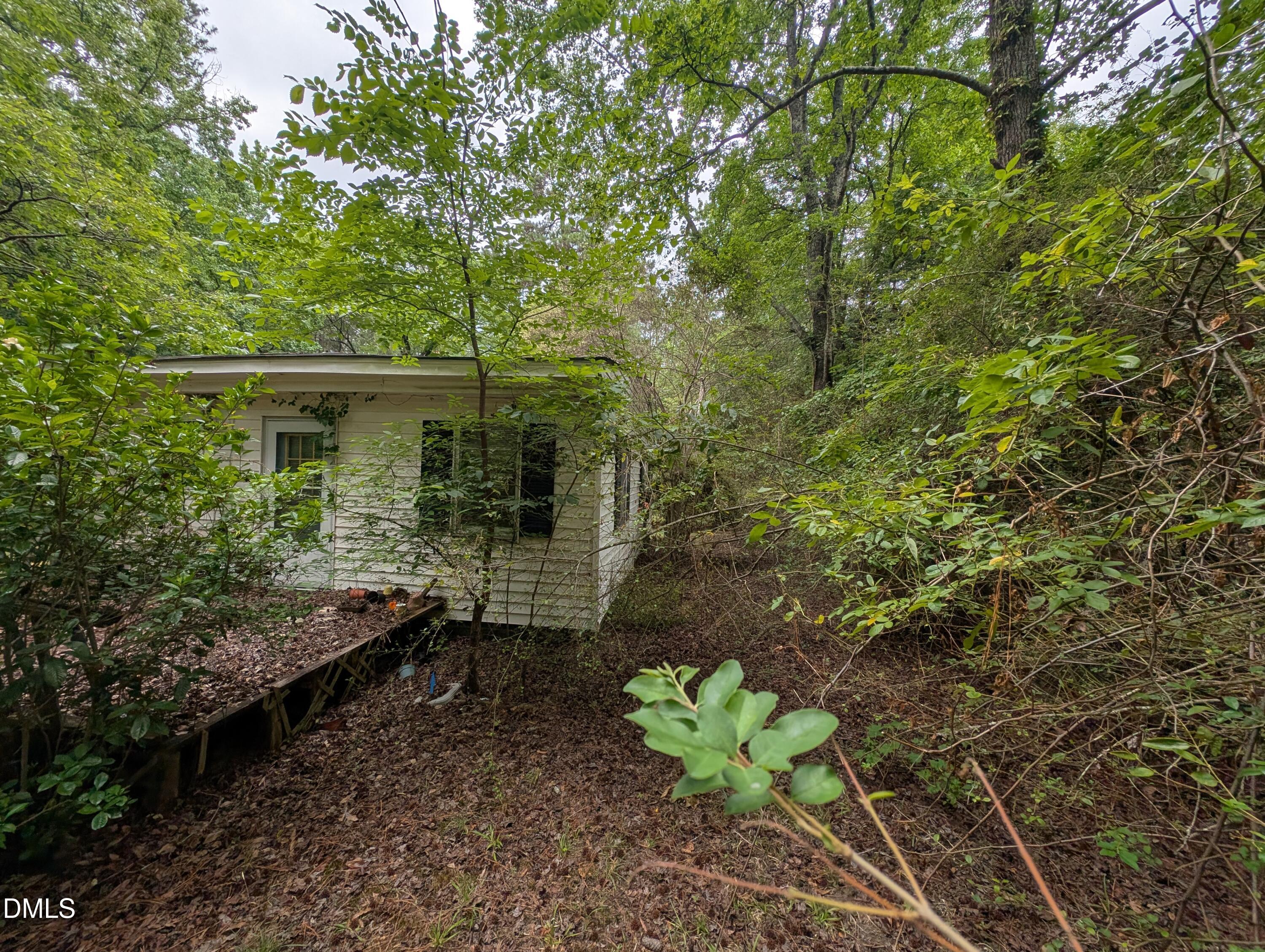 main property photo 32