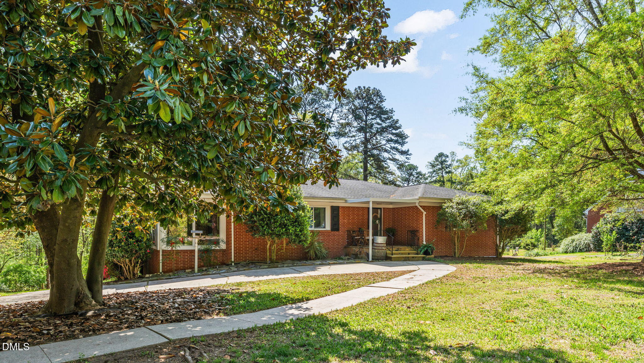 main property photo 40