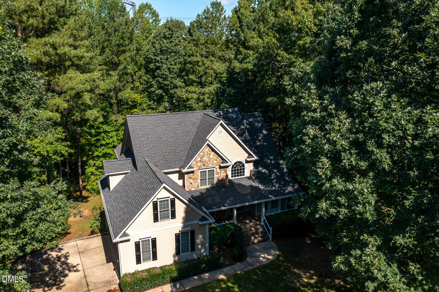 main property photo 30