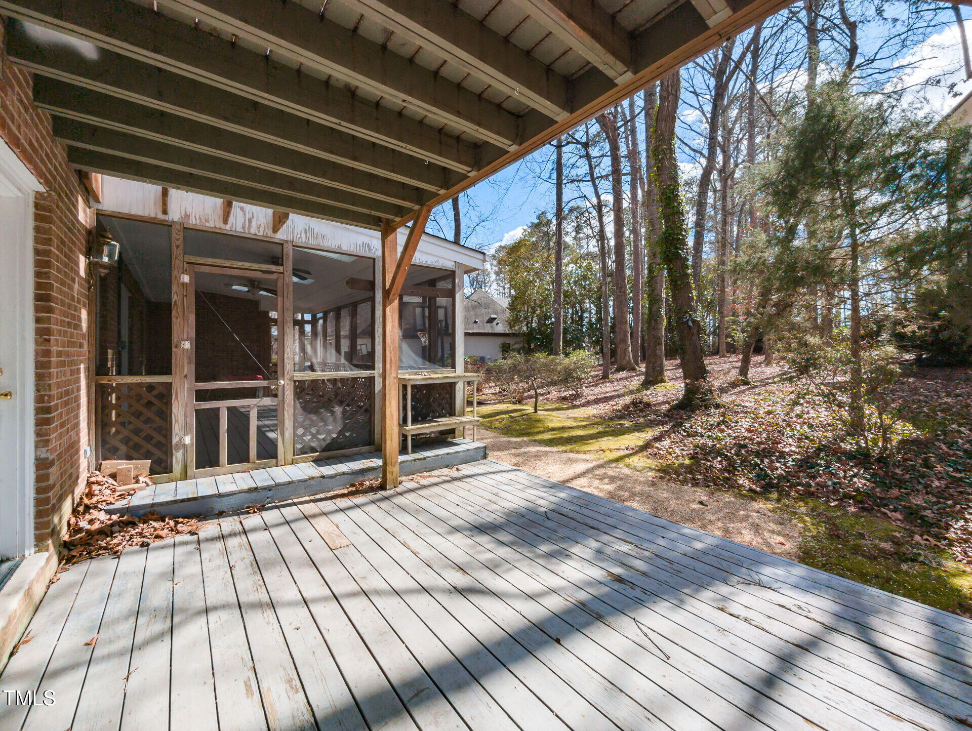 main property photo 41