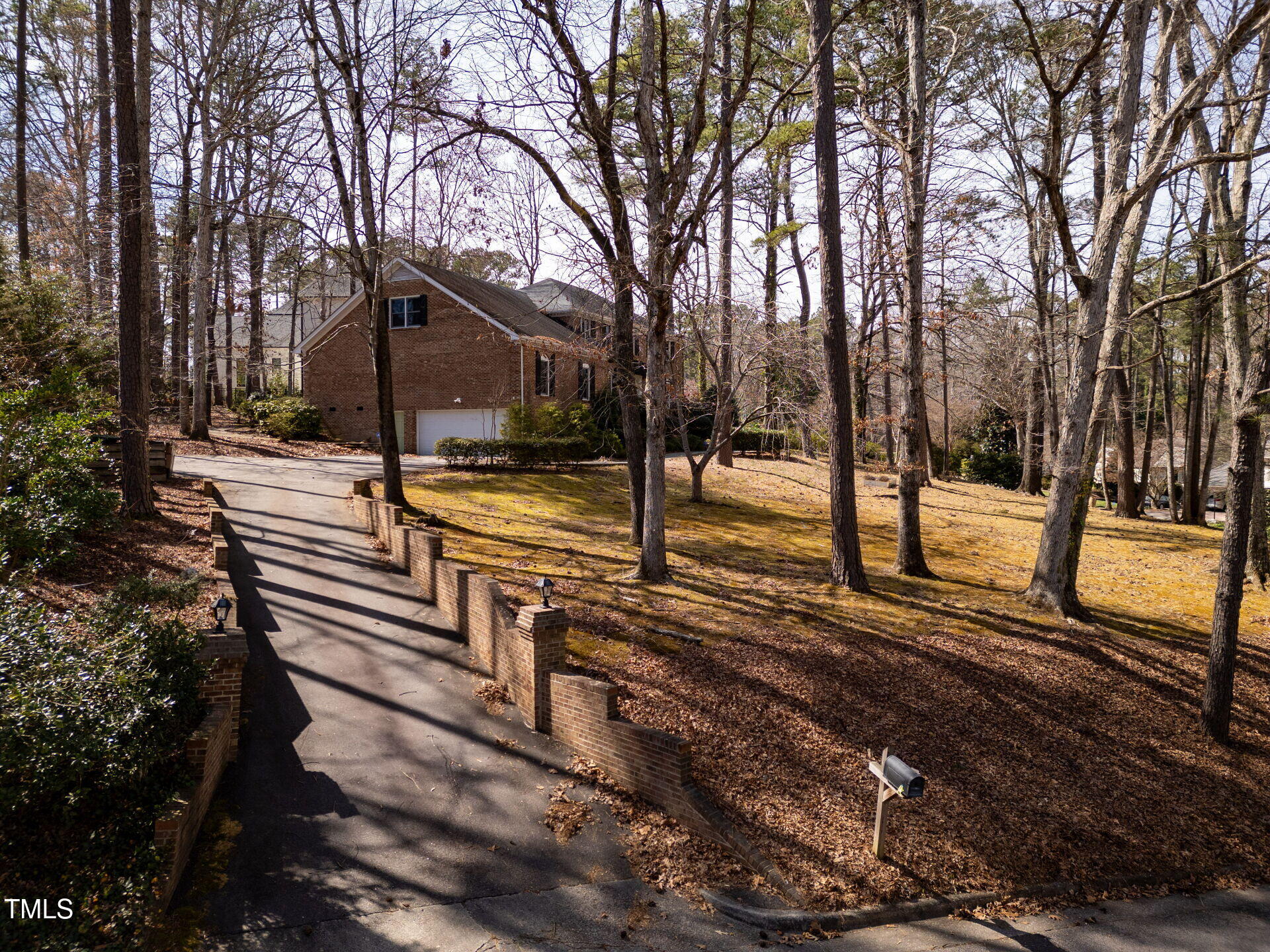main property photo 45