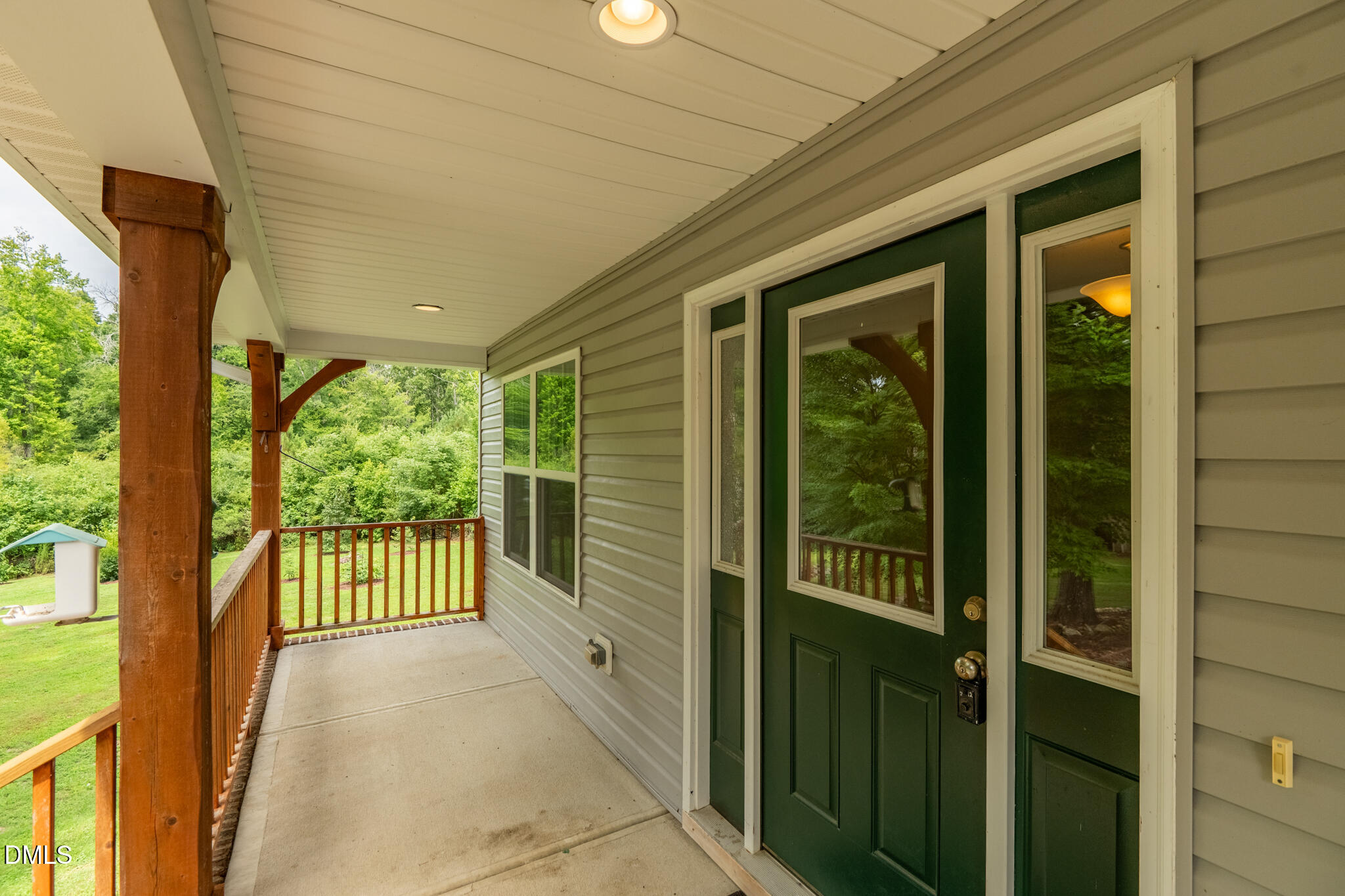 main property photo 10