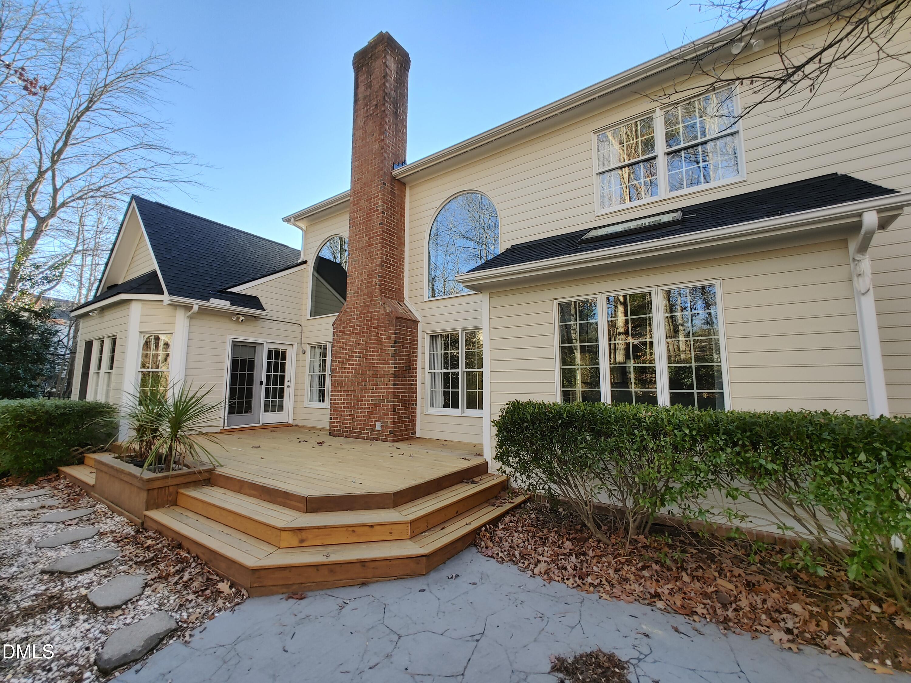 main property photo 34