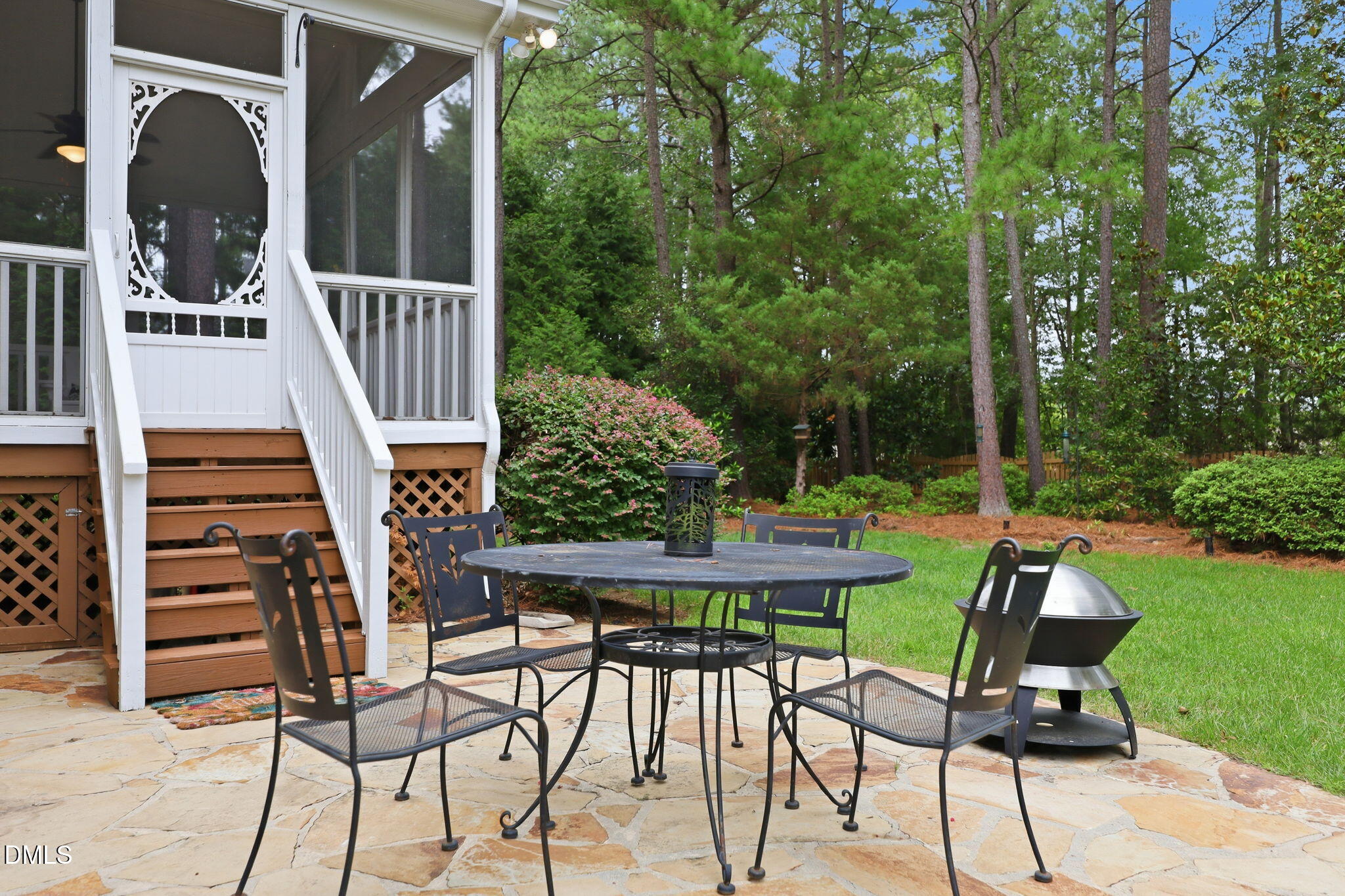 main property photo 37