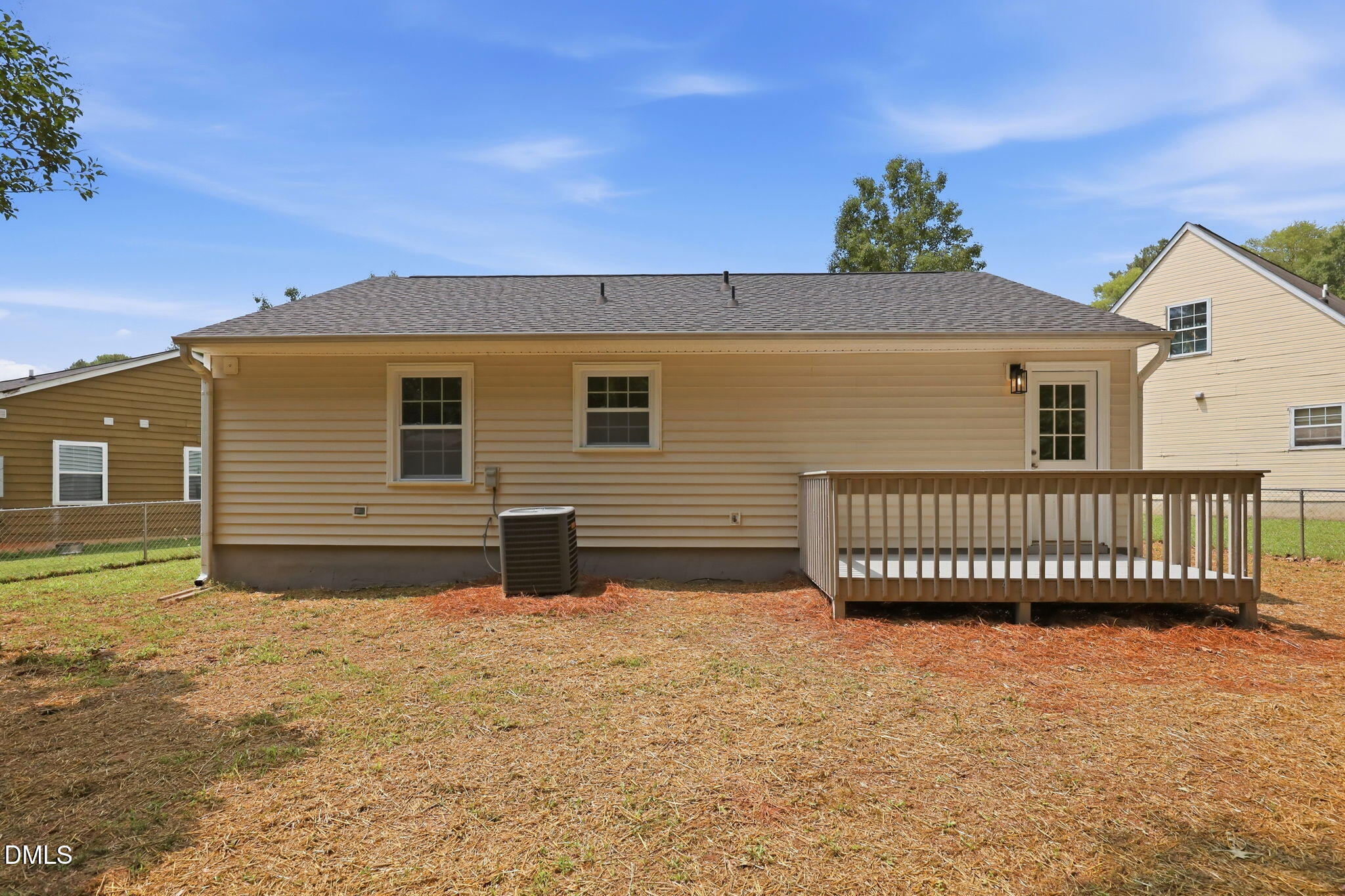 main property photo 29