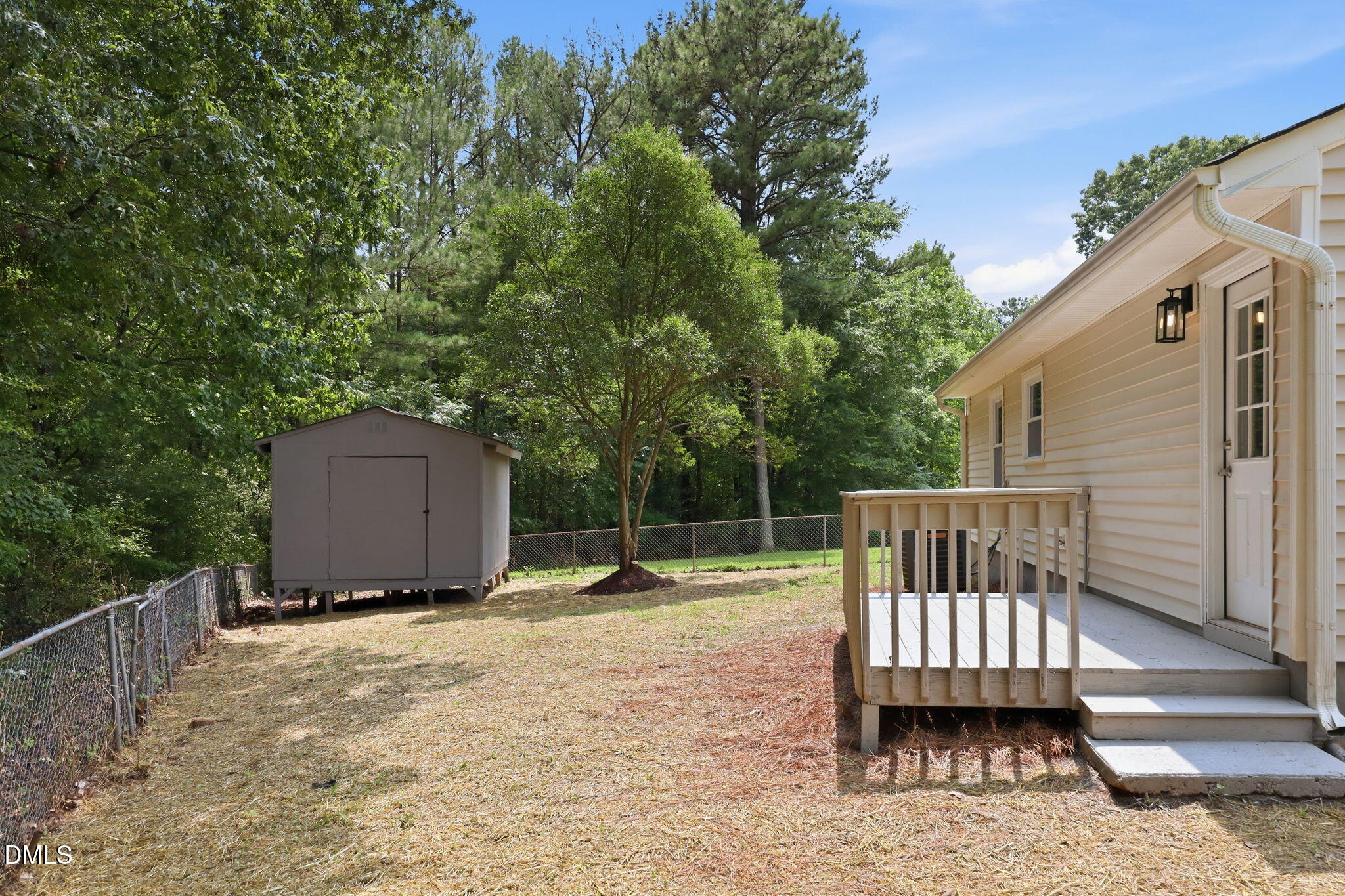 main property photo 34