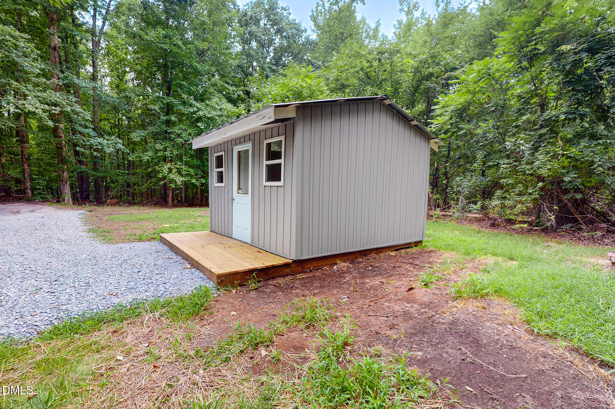 main property photo 34