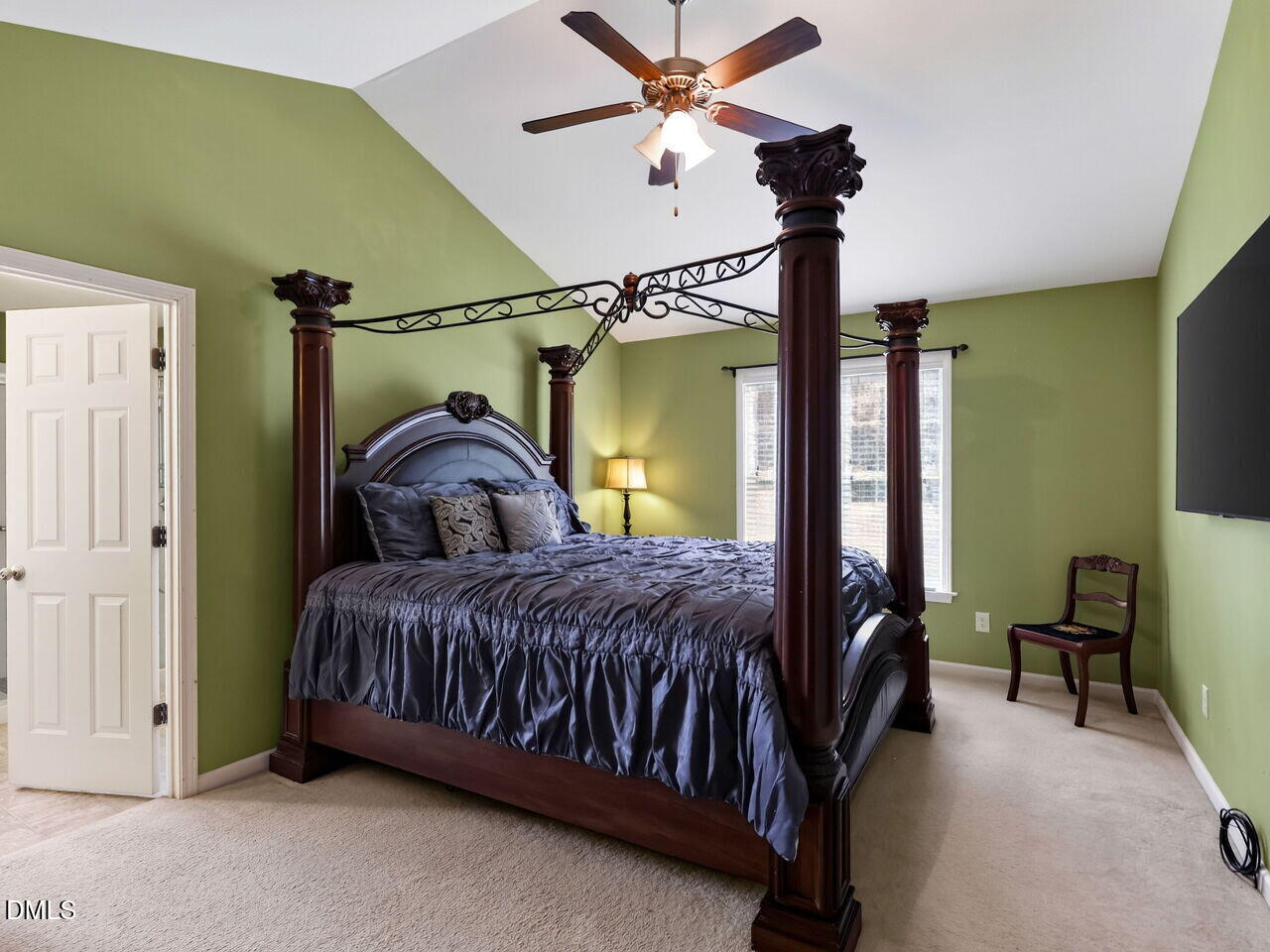 main property photo 13